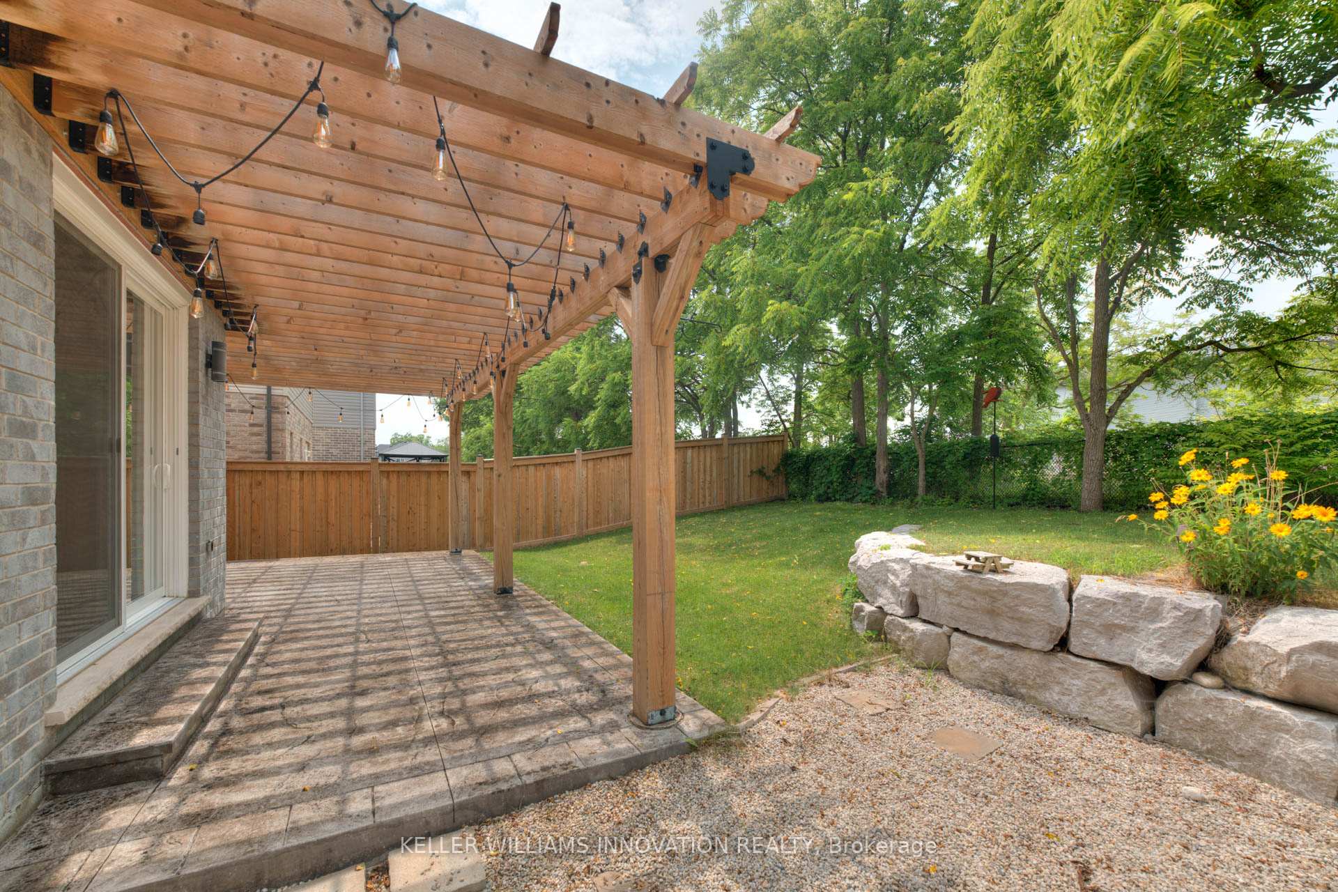 Photo 43 of 30 Mistywood Street, Kitchener — HOMEH