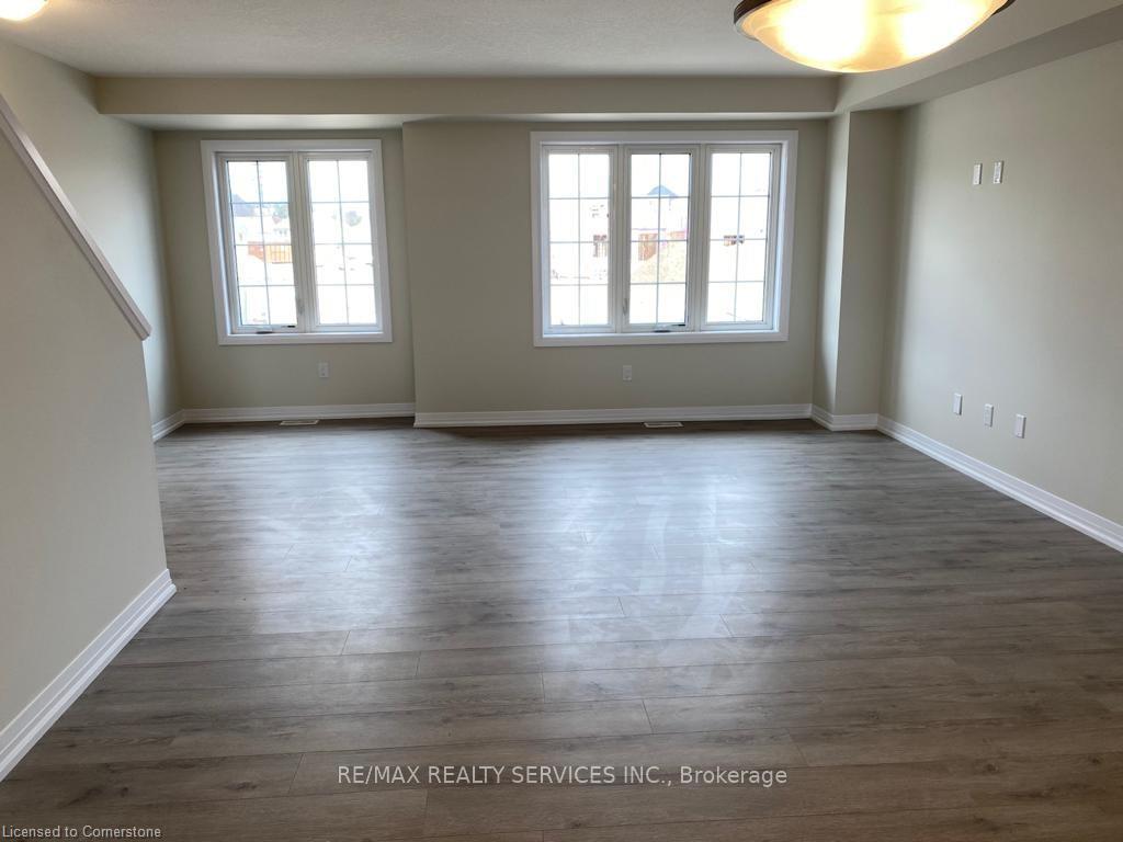 Photo 10 of 112 Ian Ormston Drive, Kitchener — HOMEH