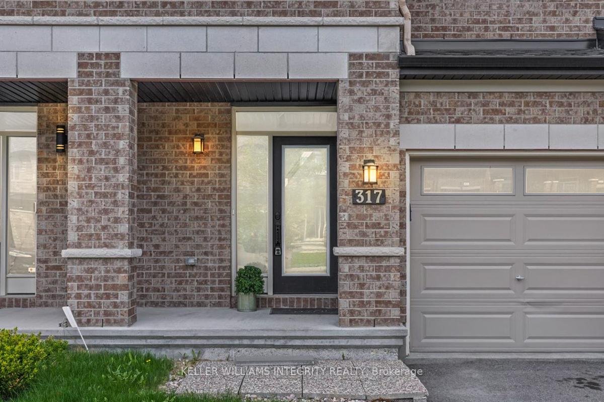 Photo 3 of 317 Livery Street, Ottawa, Kanata - Emerald Meadows/Trailwest — HOMEH