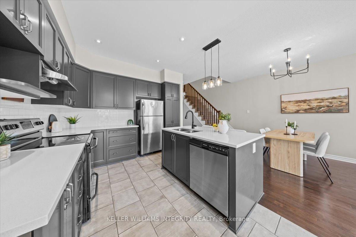 Photo 10 of 317 Livery Street, Ottawa, Kanata - Emerald Meadows/Trailwest — HOMEH