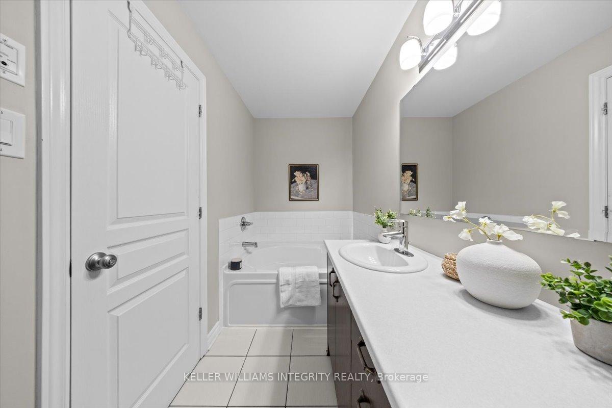 Photo 27 of 317 Livery Street, Ottawa, Kanata - Emerald Meadows/Trailwest — HOMEH