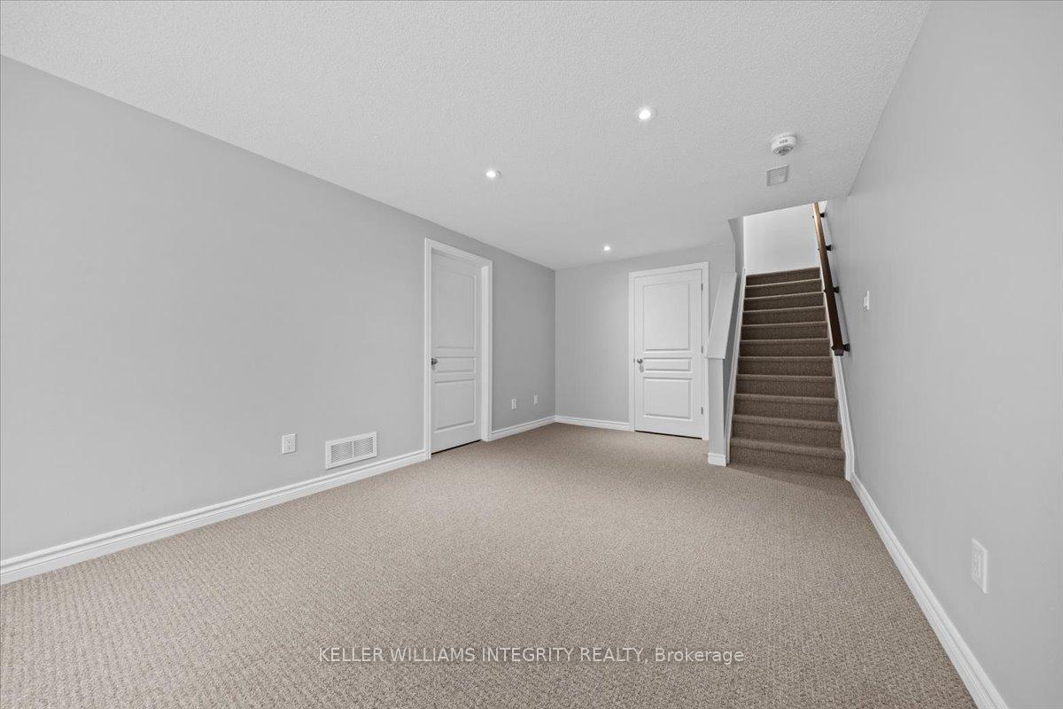Photo 33 of 317 Livery Street, Ottawa, Kanata - Emerald Meadows/Trailwest — HOMEH