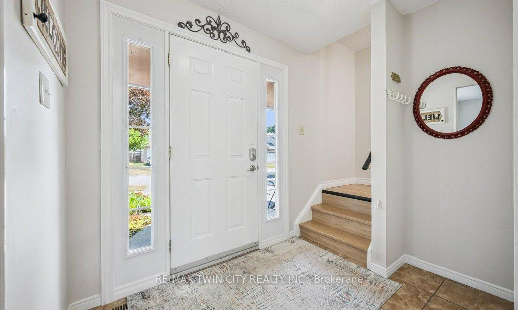 Photo 4 of 136 St Jerome Crescent, Kitchener — HOMEH