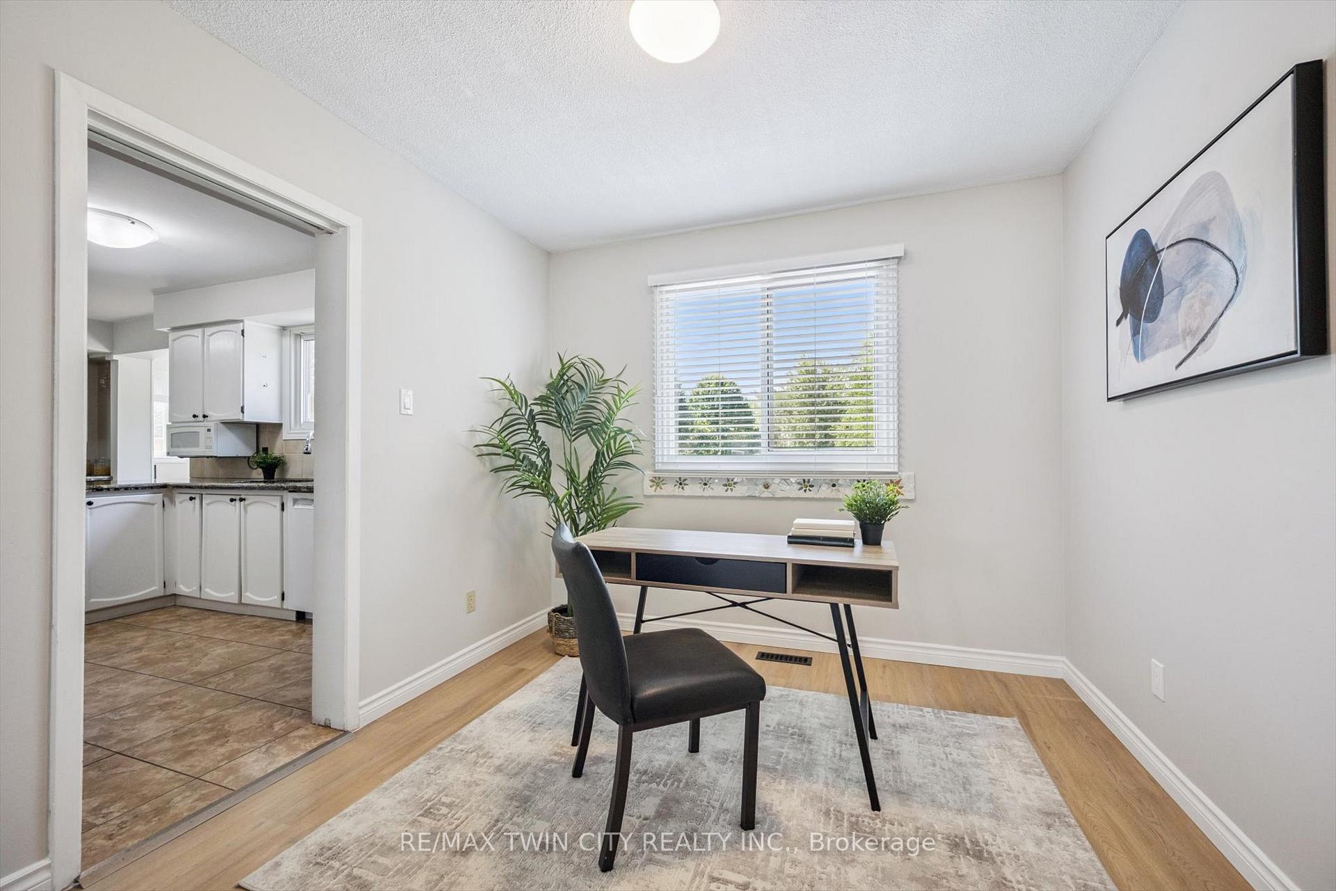 Photo 12 of 136 St Jerome Crescent, Kitchener — HOMEH