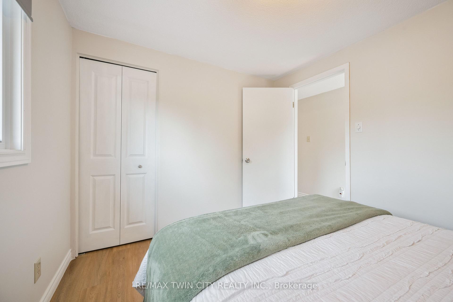 Photo 29 of 136 St Jerome Crescent, Kitchener — HOMEH