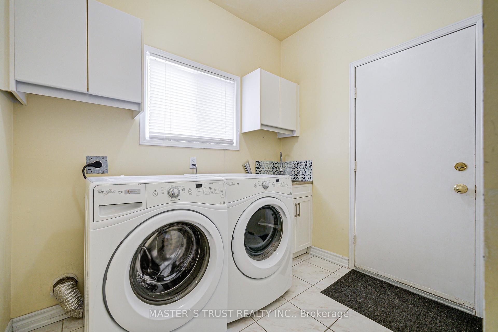Photo 24 of 24 Queensgate Court, Markham, Unionville — HOMEH