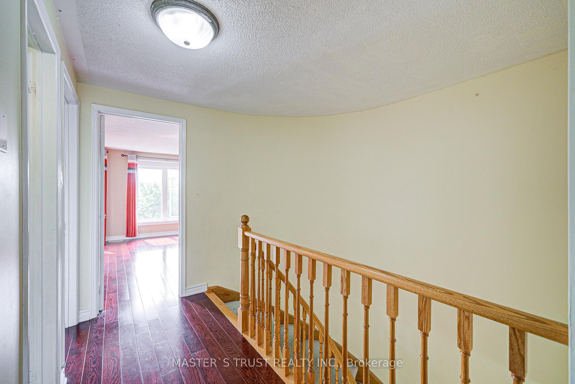 Photo 25 of 24 Queensgate Court, Markham, Unionville — HOMEH