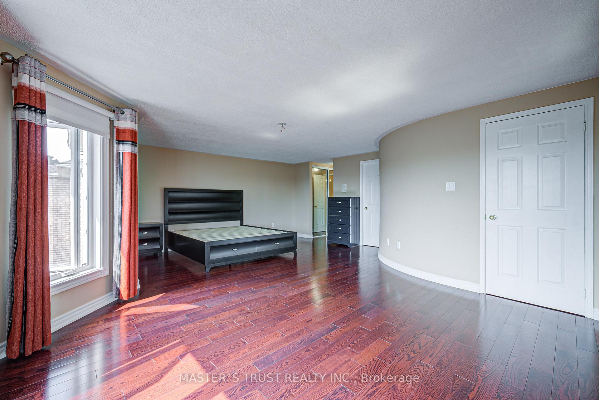 Photo 27 of 24 Queensgate Court, Markham, Unionville — HOMEH