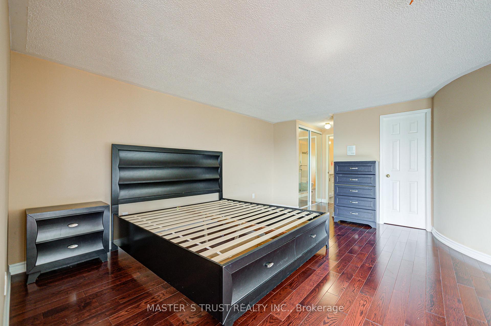 Photo 28 of 24 Queensgate Court, Markham, Unionville — HOMEH