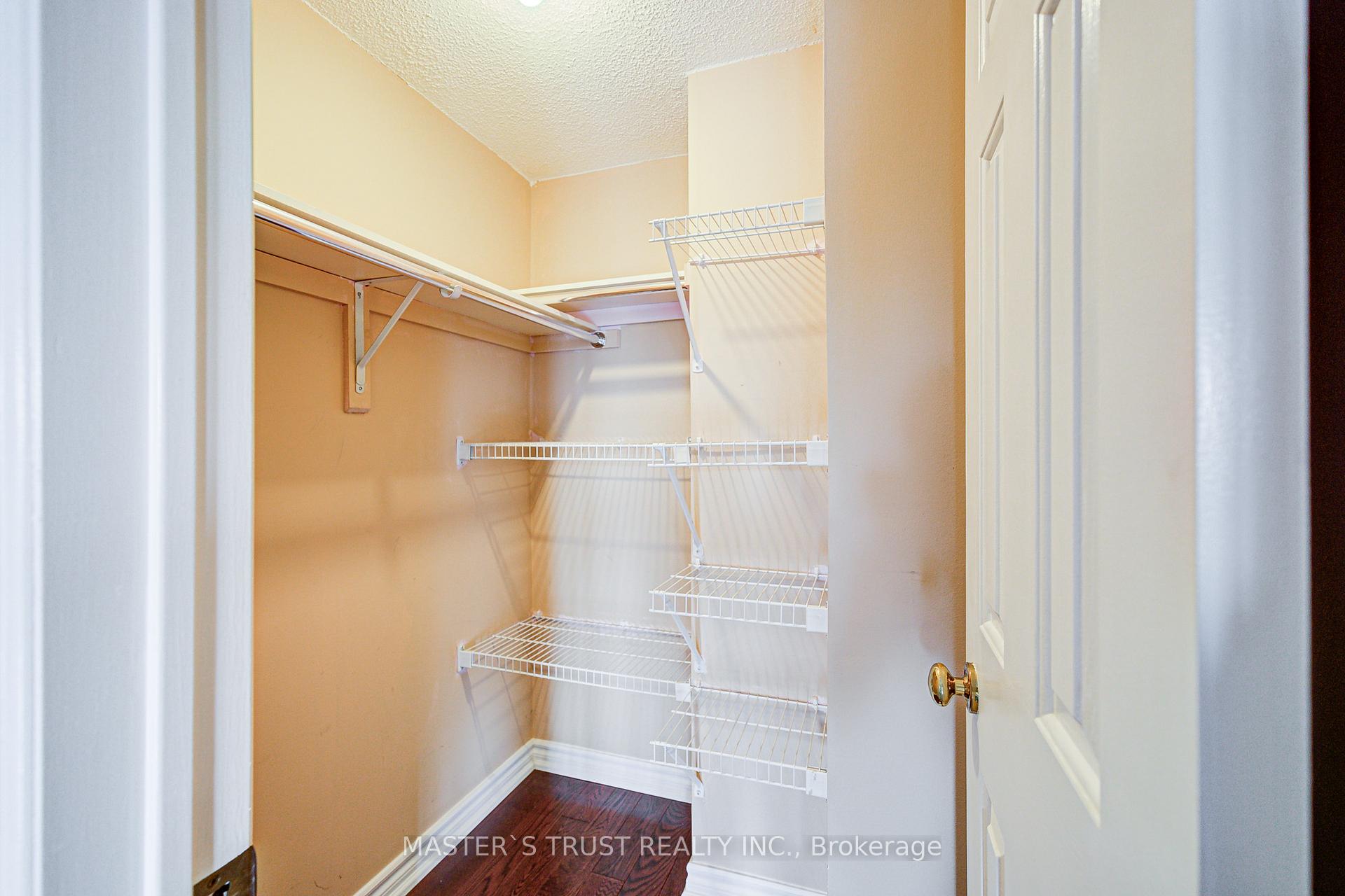 Photo 32 of 24 Queensgate Court, Markham, Unionville — HOMEH