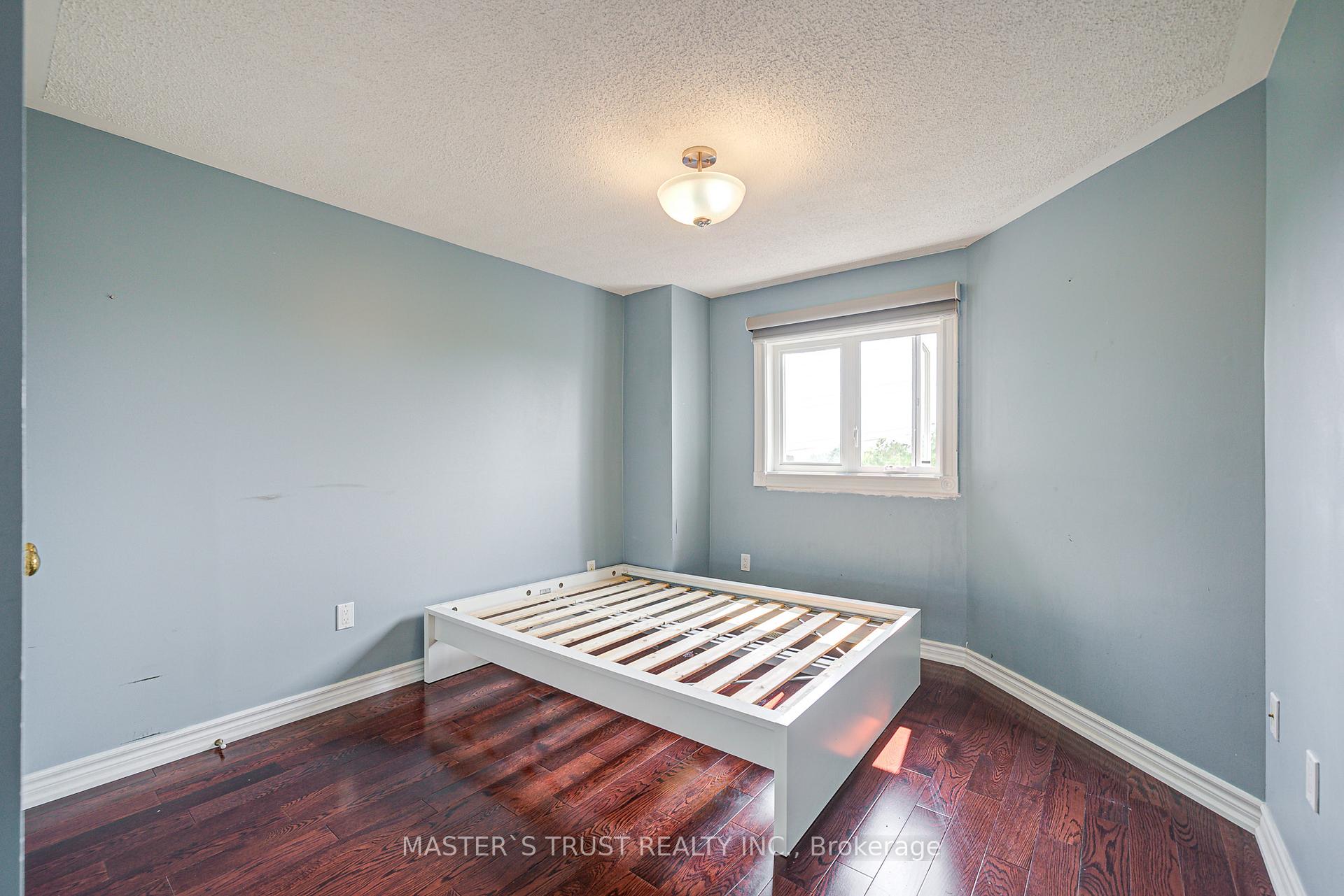 Photo 33 of 24 Queensgate Court, Markham, Unionville — HOMEH