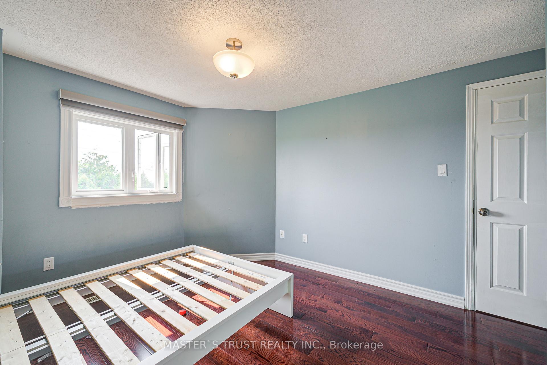 Photo 34 of 24 Queensgate Court, Markham, Unionville — HOMEH