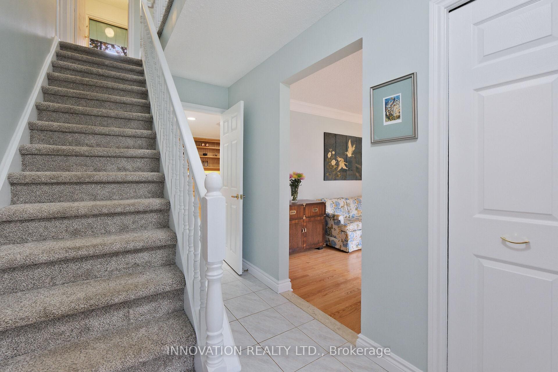 Photo 5 of 7 Colville Court, Ottawa, Kanata - Beaverbrook — HOMEH