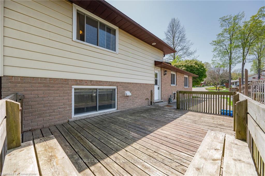 Photo 41 of 113 Martinglen Crescent, Kitchener, Country Hills — HOMEH
