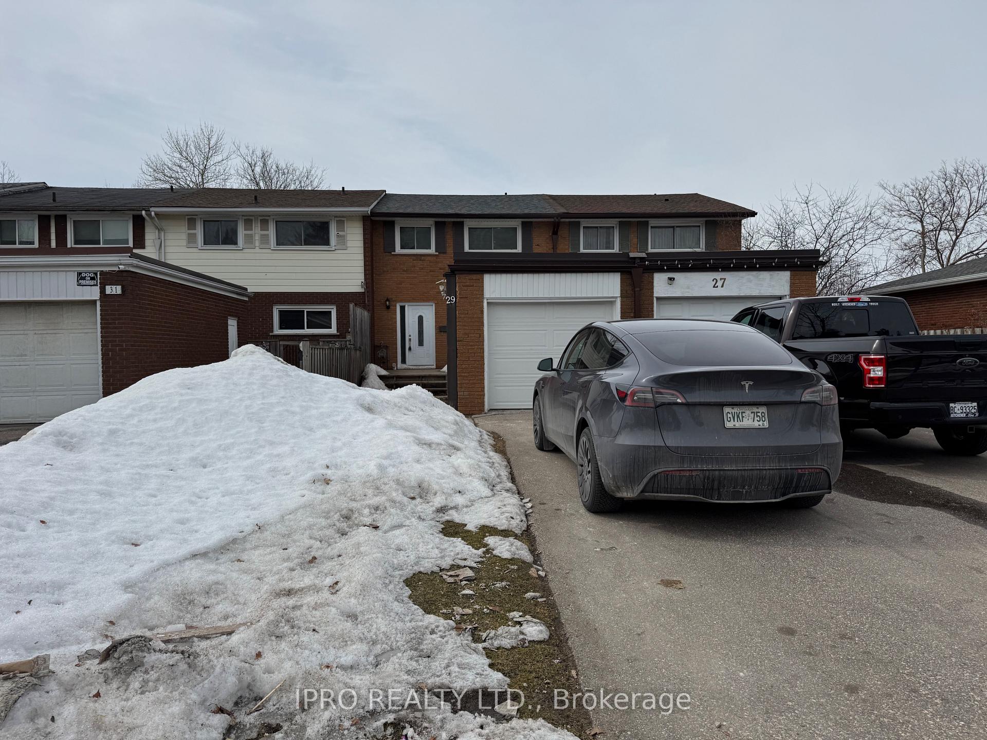 Photo 1 of 29 Obermeyer Drive, Kitchener — HOMEH