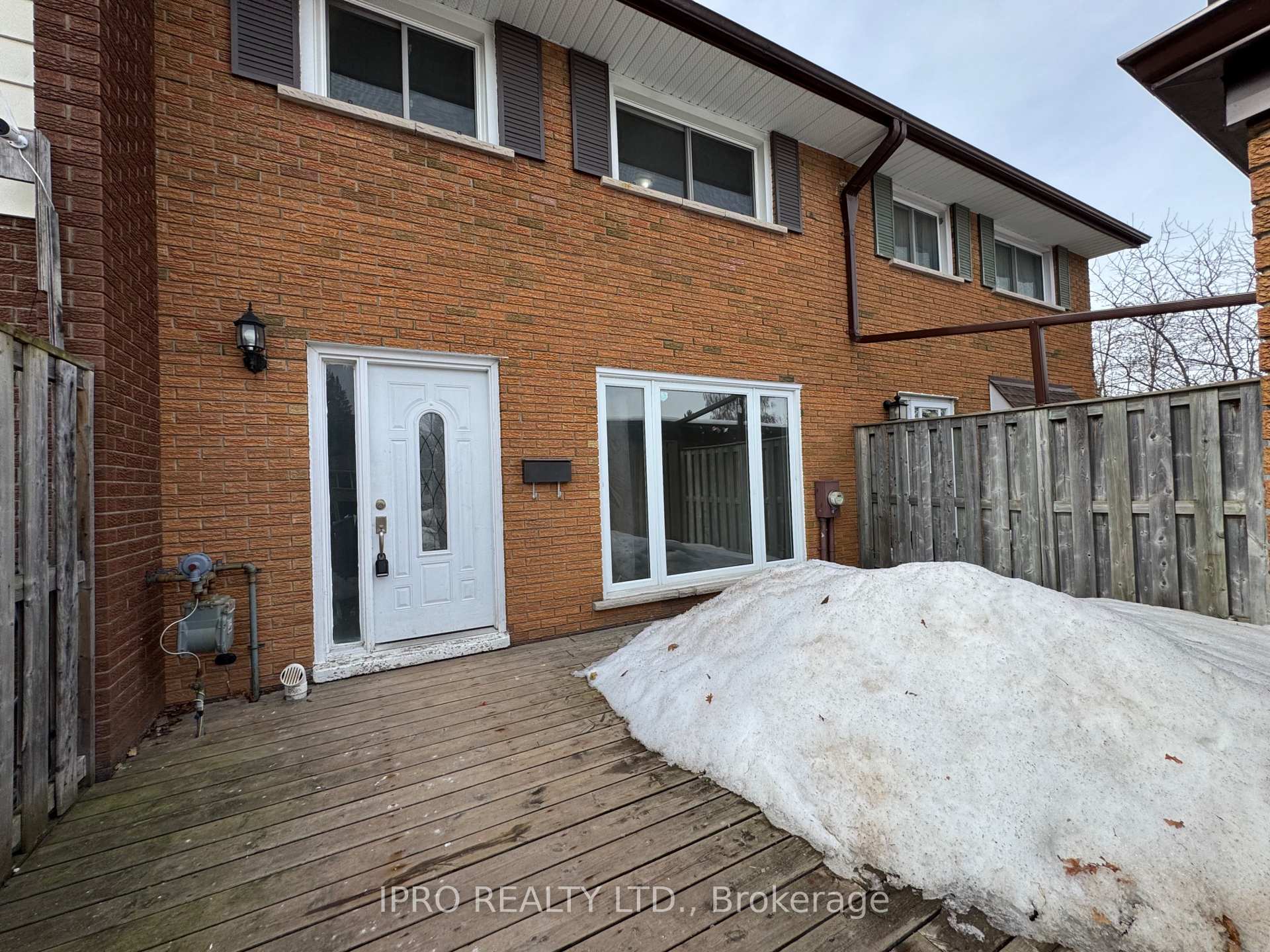 Photo 2 of 29 Obermeyer Drive, Kitchener — HOMEH