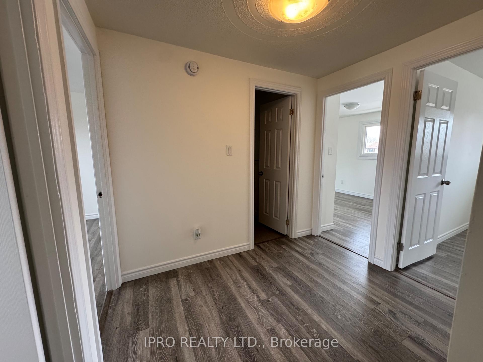 Photo 22 of 29 Obermeyer Drive, Kitchener — HOMEH
