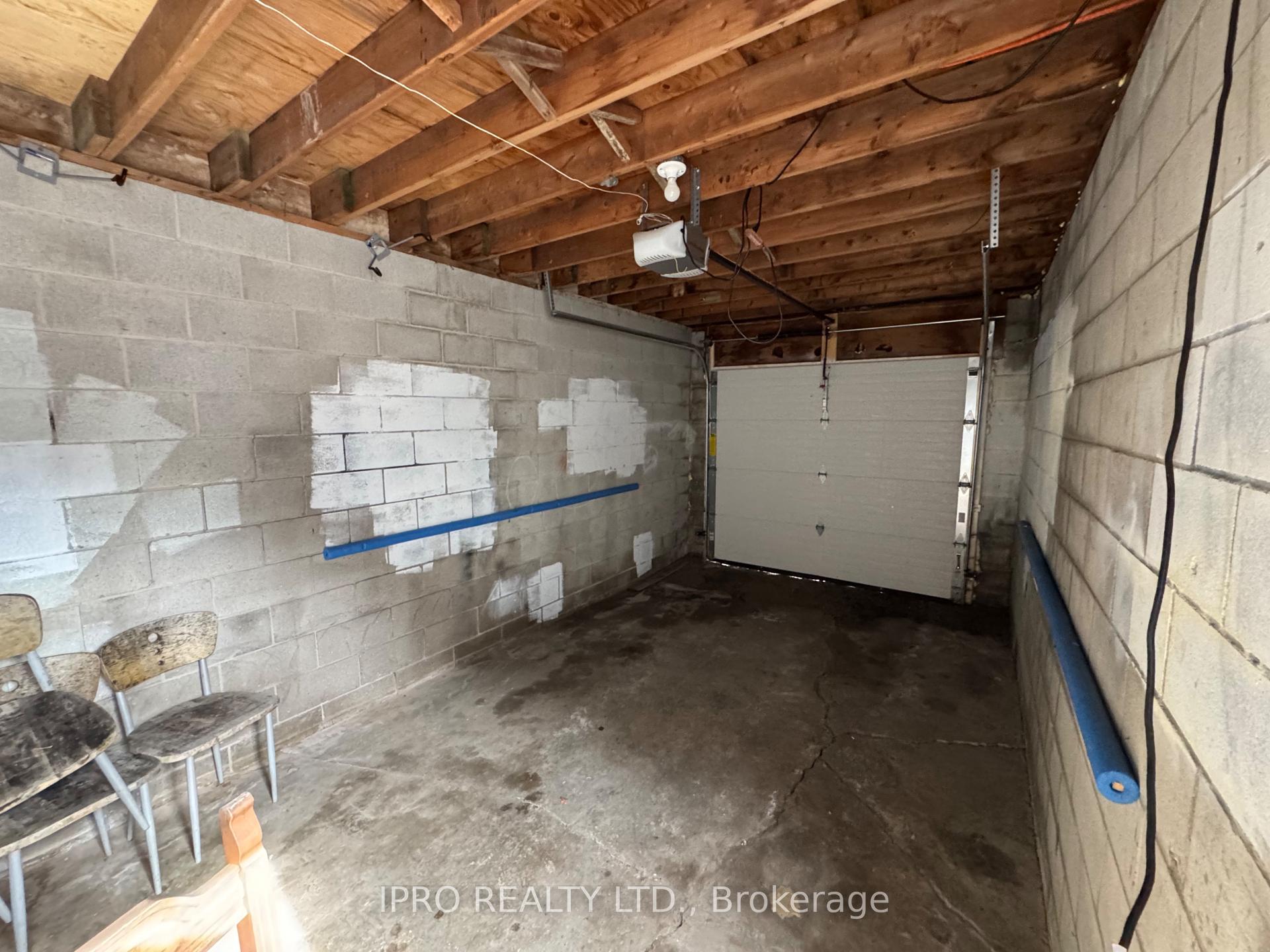 Photo 32 of 29 Obermeyer Drive, Kitchener — HOMEH