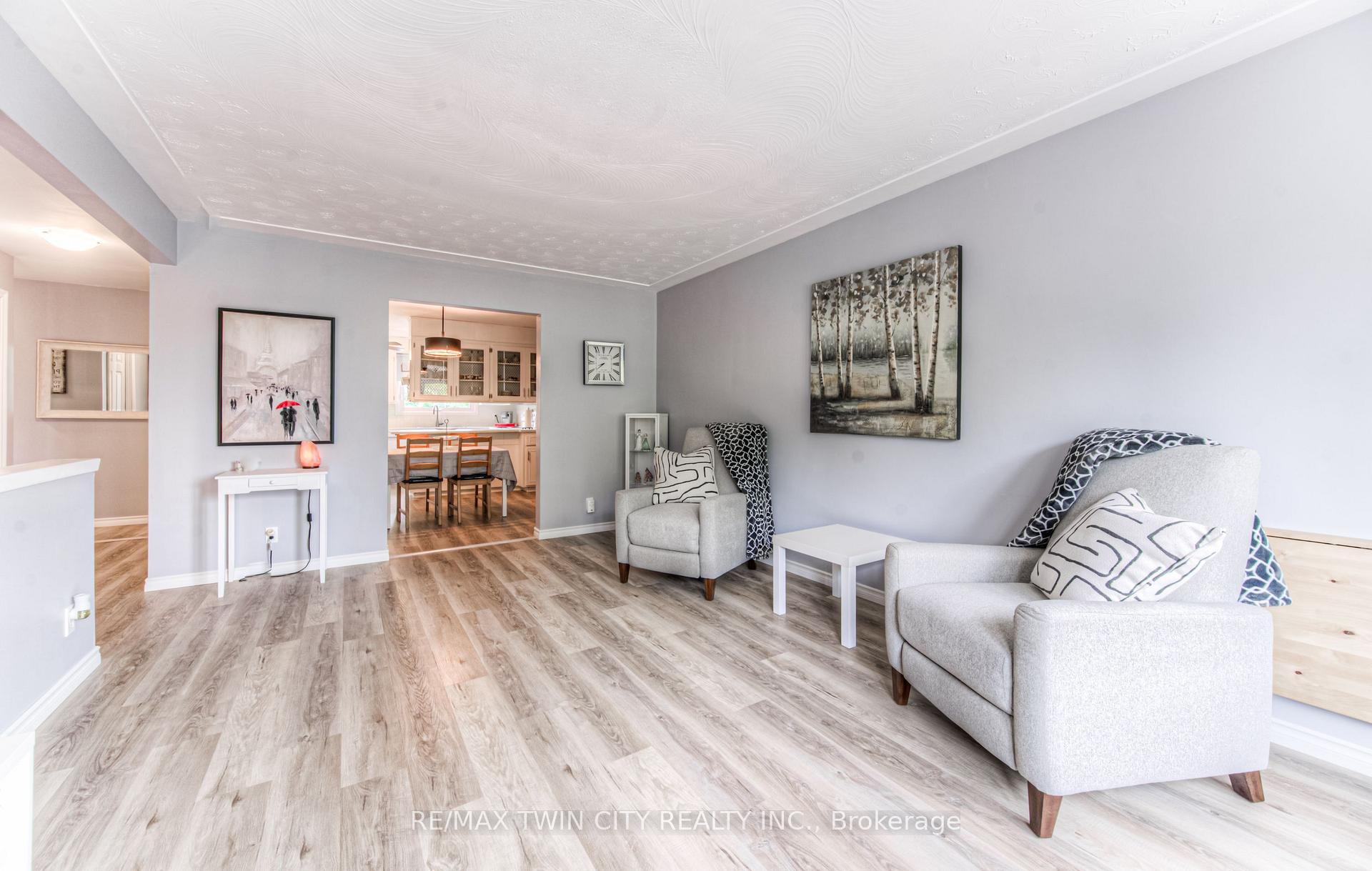 Photo 7 of 87 Radcliffe Drive, Kitchener — HOMEH