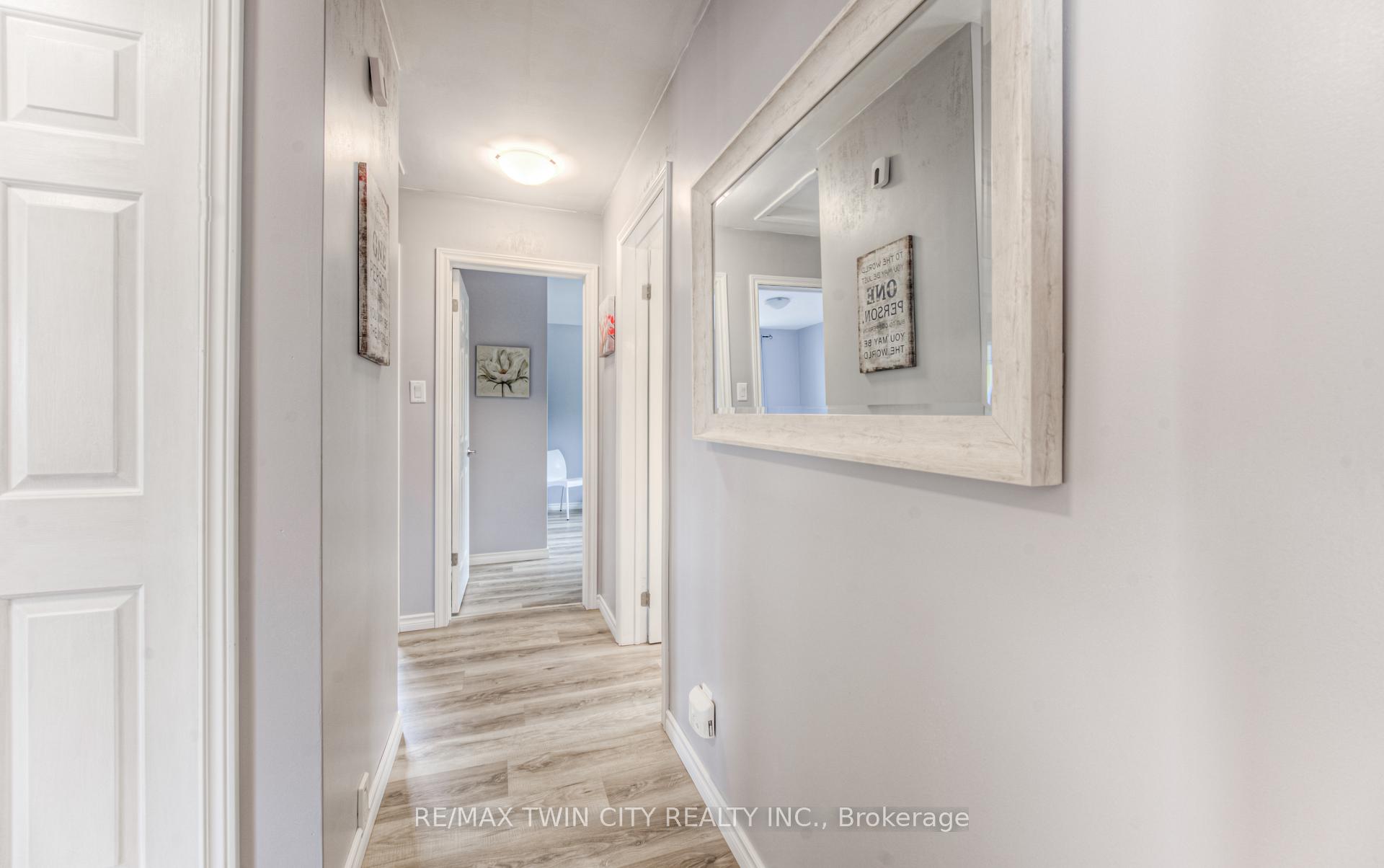 Photo 12 of 87 Radcliffe Drive, Kitchener — HOMEH