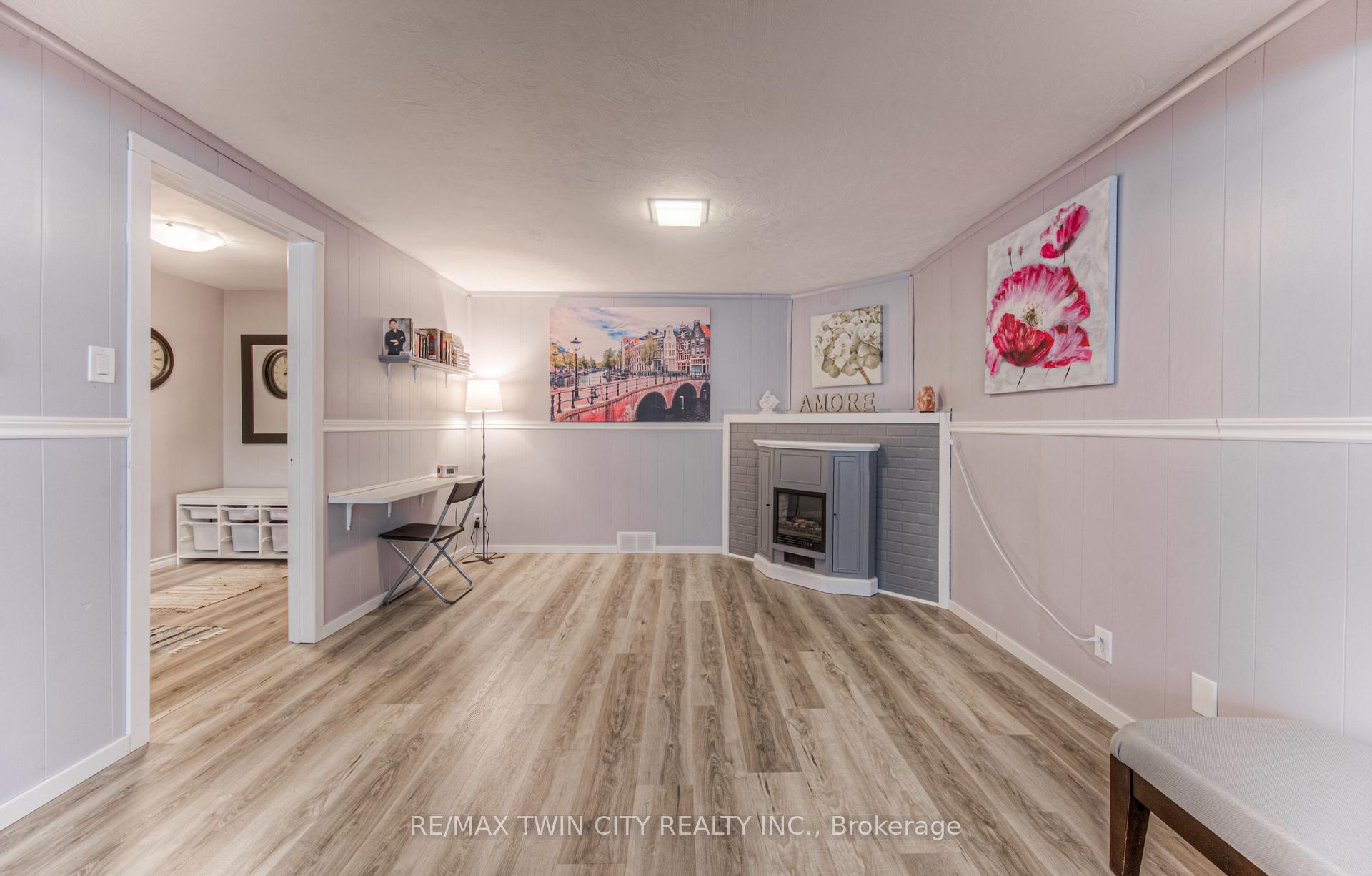 Photo 23 of 87 Radcliffe Drive, Kitchener — HOMEH