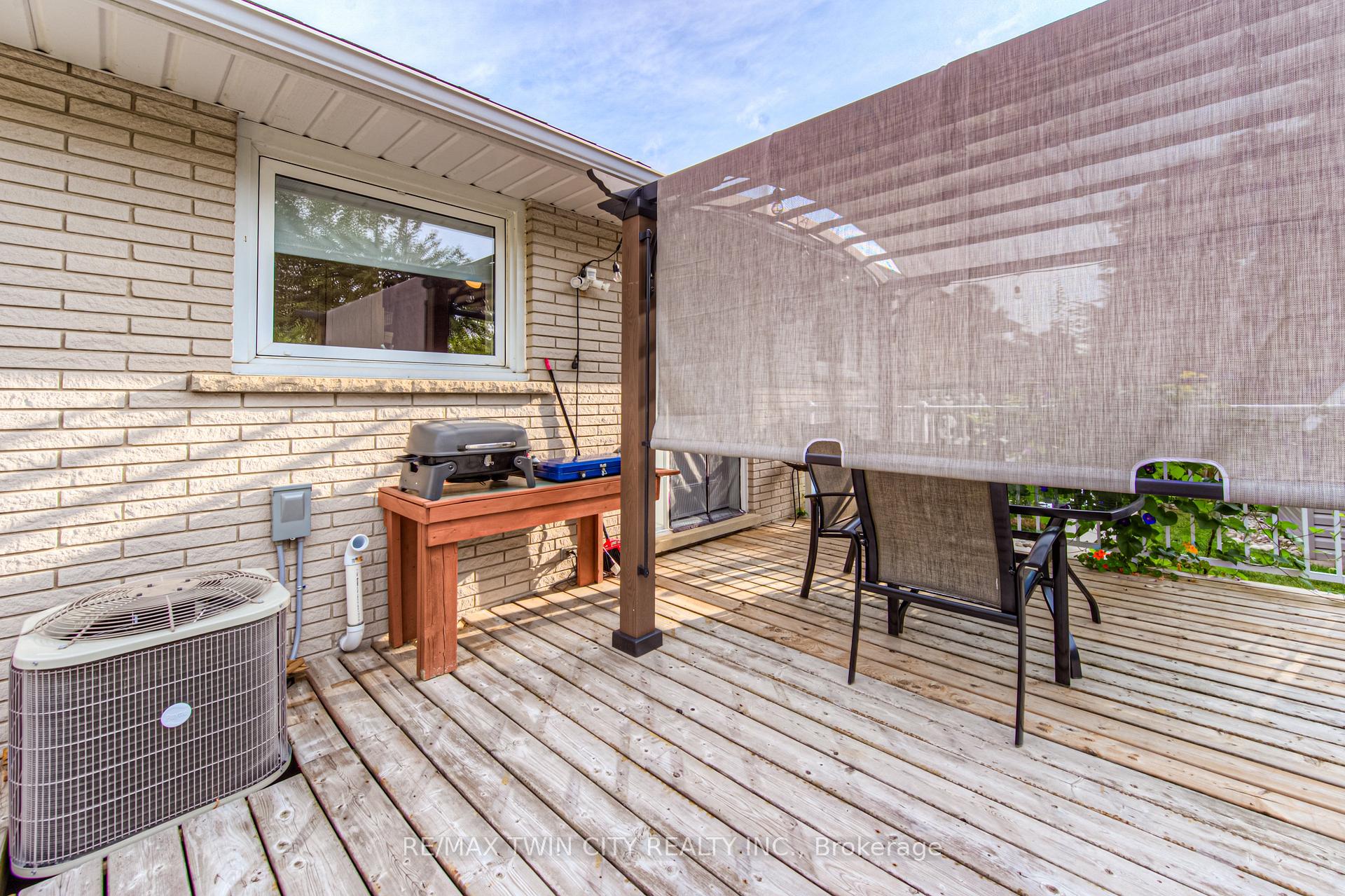 Photo 33 of 87 Radcliffe Drive, Kitchener — HOMEH