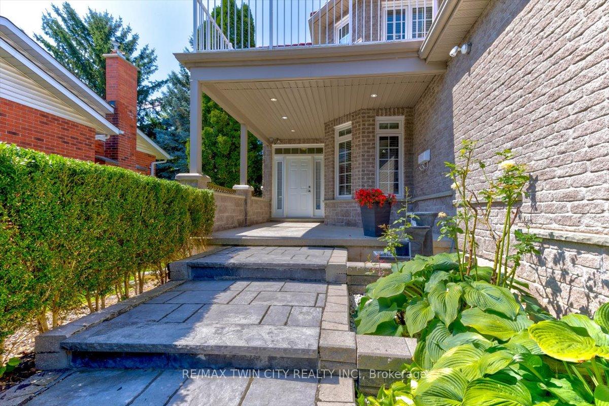 Photo 3 of 100 High Acres Crescent, Kitchener, Forest Heights — HOMEH