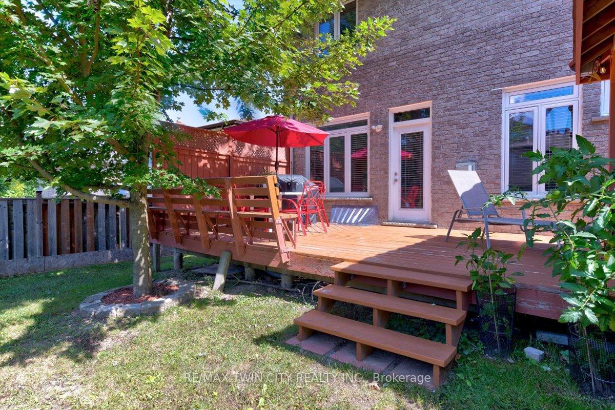 Photo 46 of 100 High Acres Crescent, Kitchener, Forest Heights — HOMEH