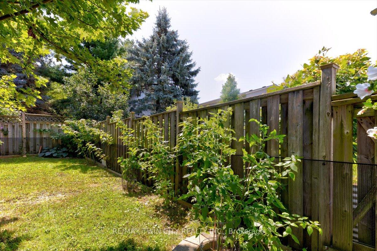 Photo 49 of 100 High Acres Crescent, Kitchener, Forest Heights — HOMEH