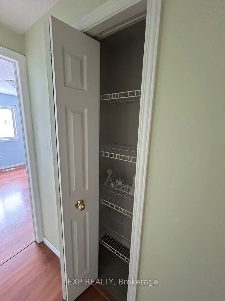 Photo 15 of 42 Donnenwerth Drive, Kitchener — HOMEH