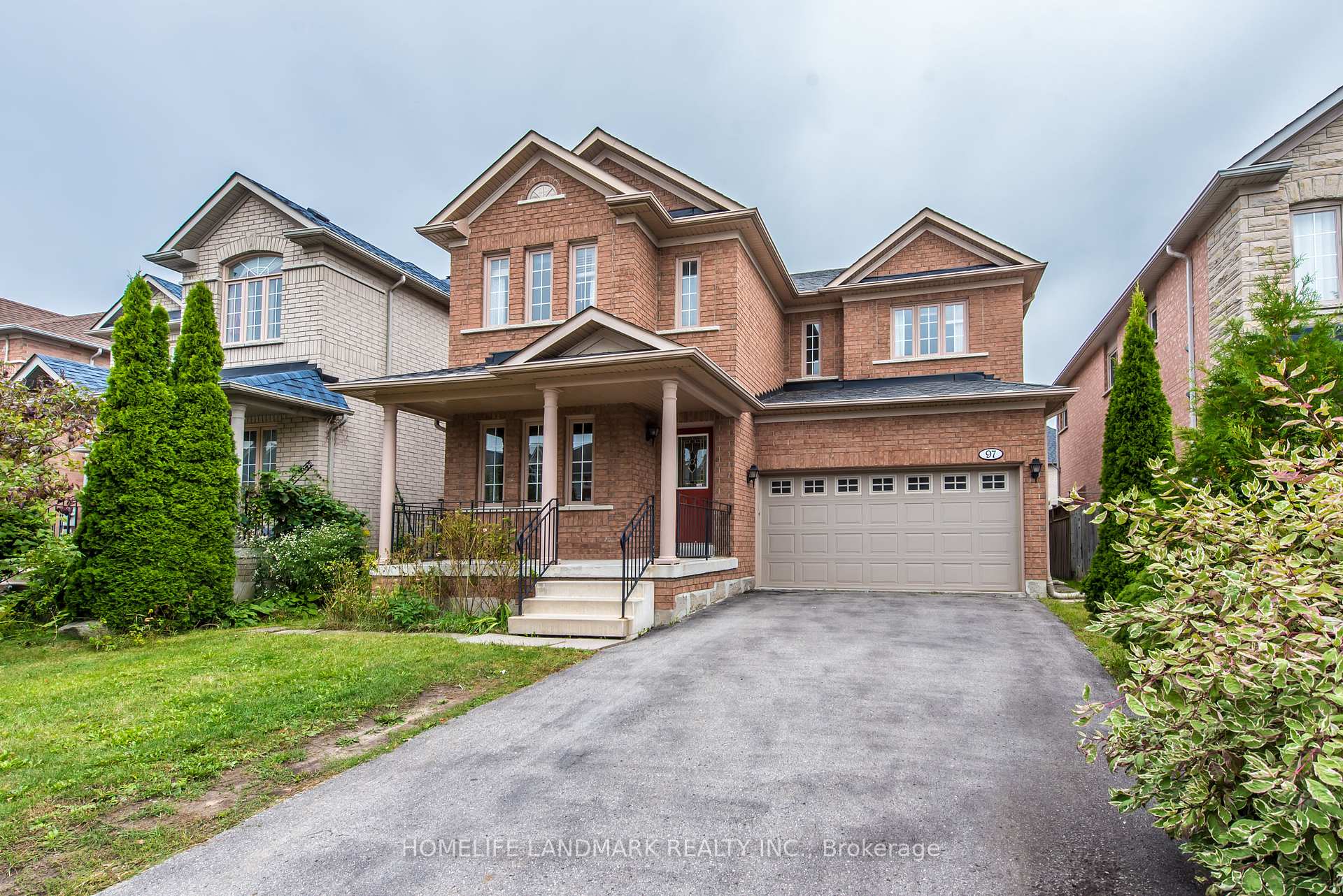 Front of 97 Annina Crescent