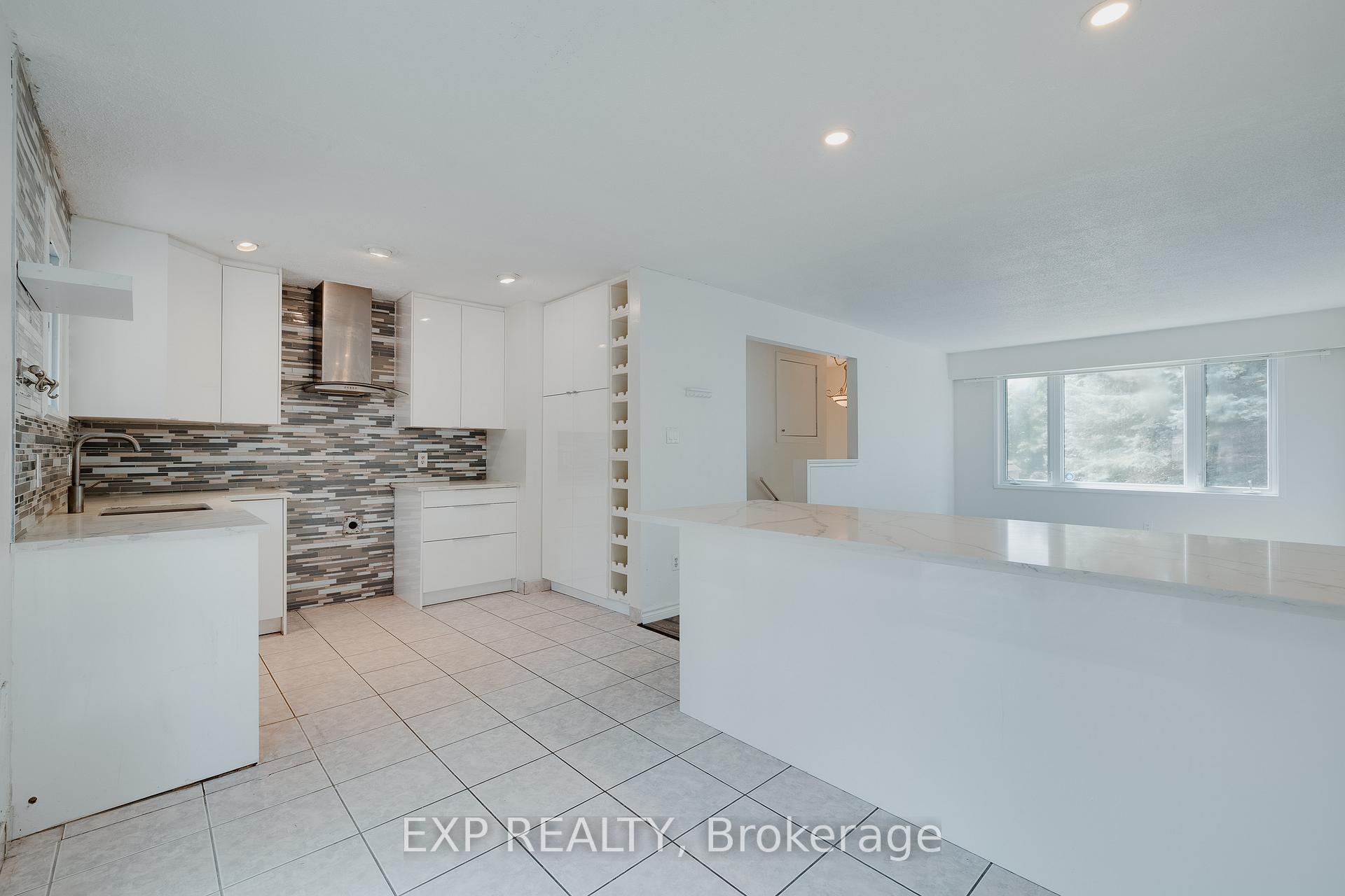 Photo 3 of 595 Pioneer Drive, Kitchener — HOMEH