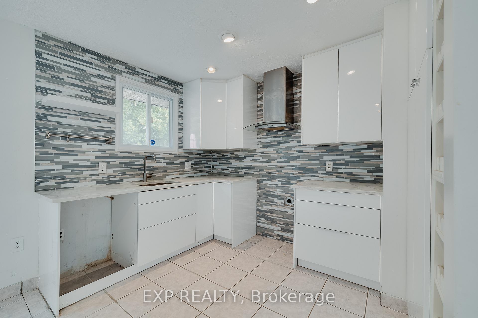 Photo 9 of 595 Pioneer Drive, Kitchener — HOMEH