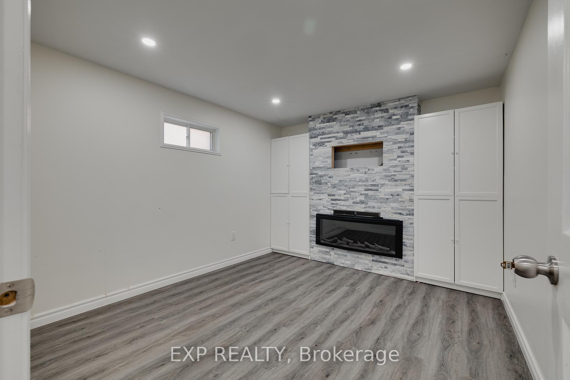 Photo 21 of 595 Pioneer Drive, Kitchener — HOMEH