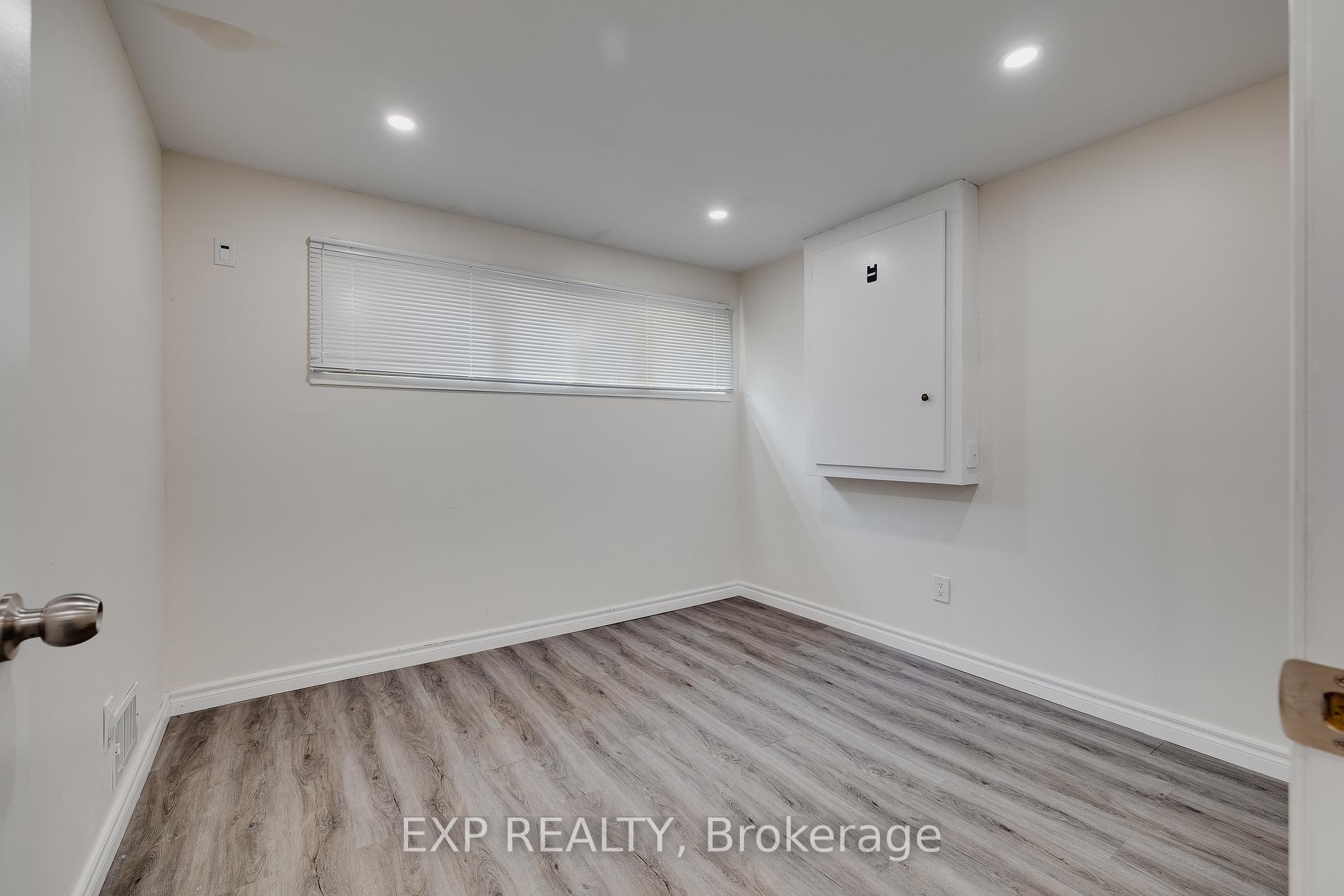 Photo 22 of 595 Pioneer Drive, Kitchener — HOMEH
