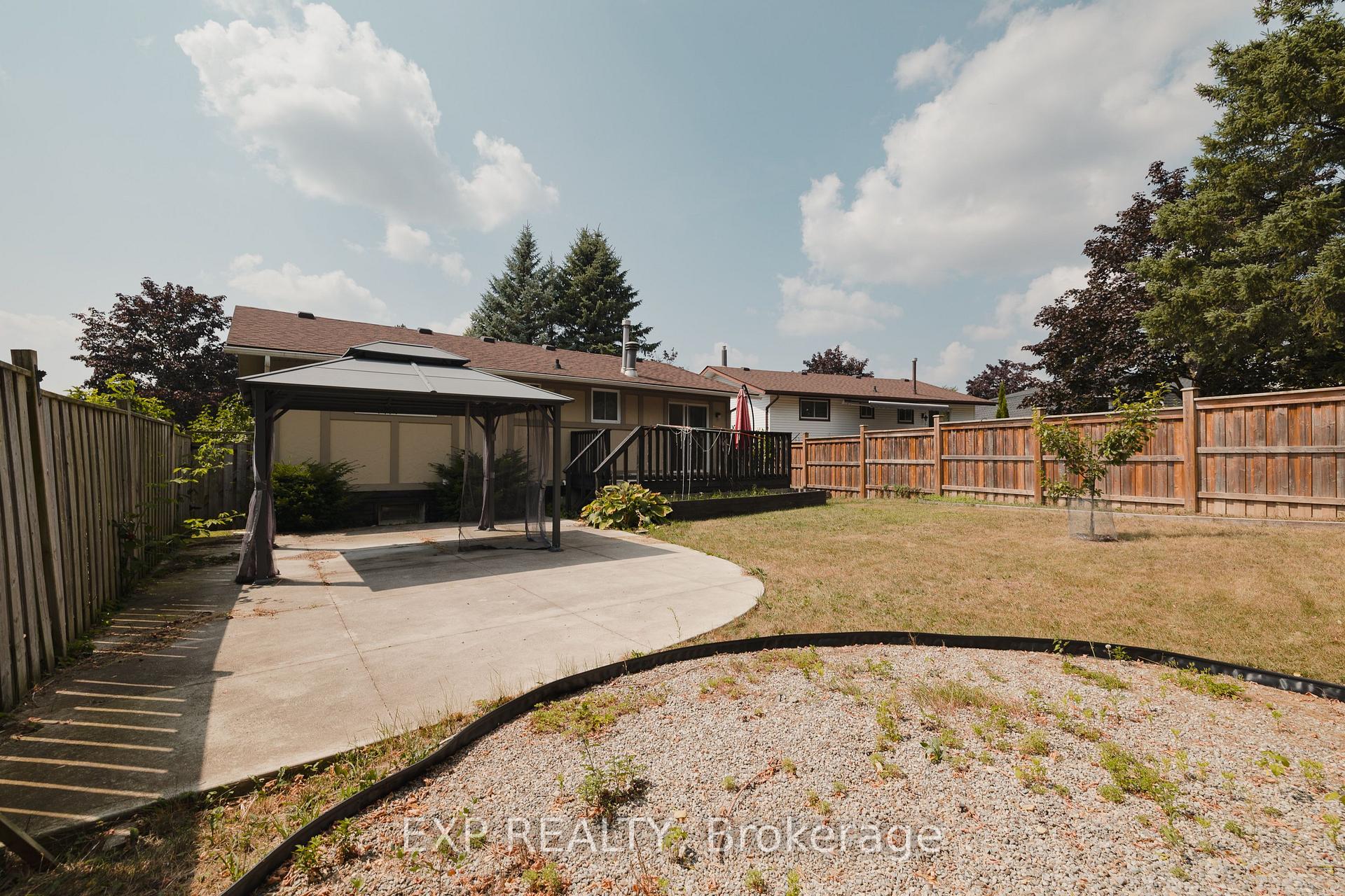 Photo 26 of 595 Pioneer Drive, Kitchener — HOMEH