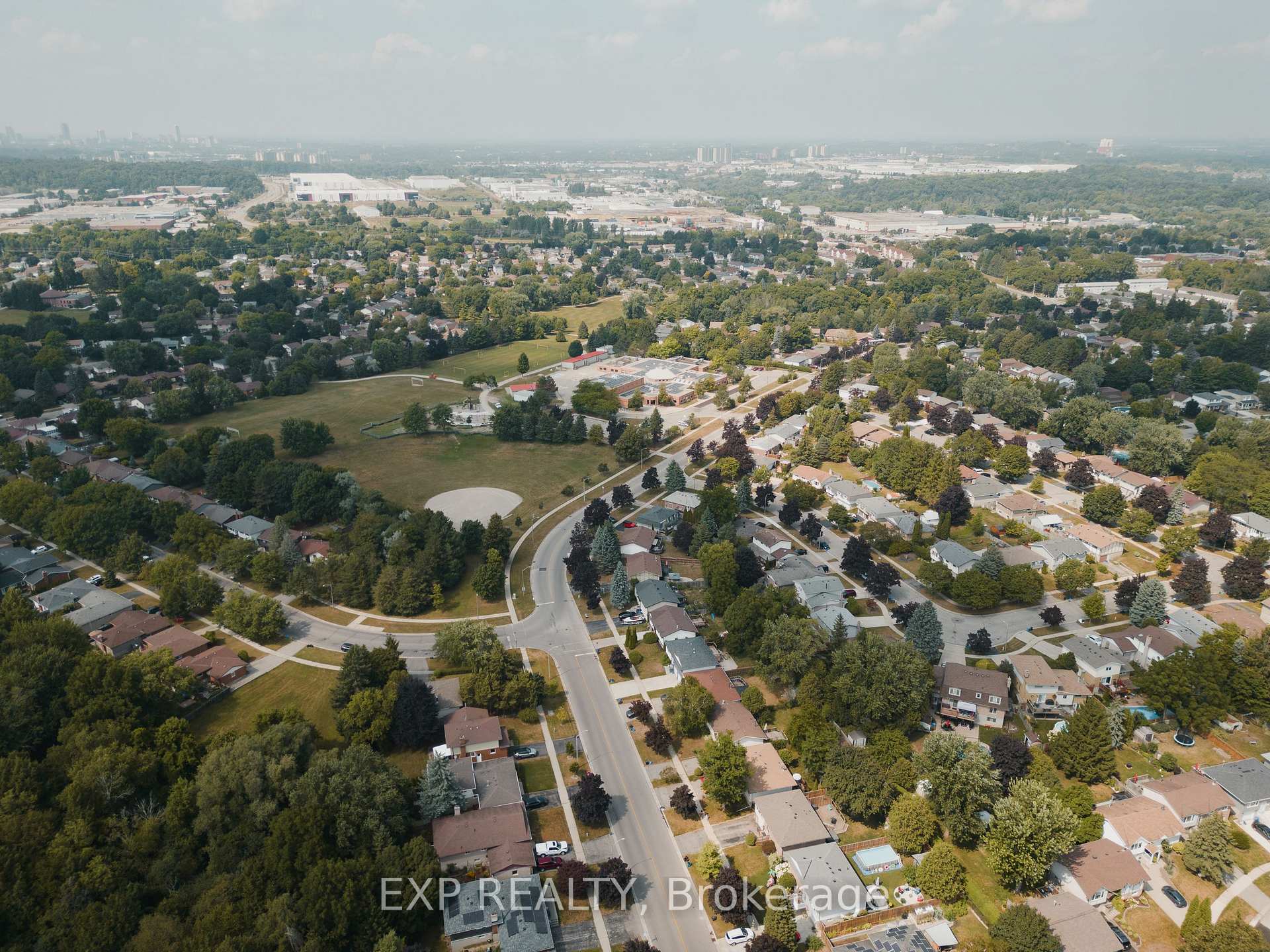 Photo 34 of 595 Pioneer Drive, Kitchener — HOMEH