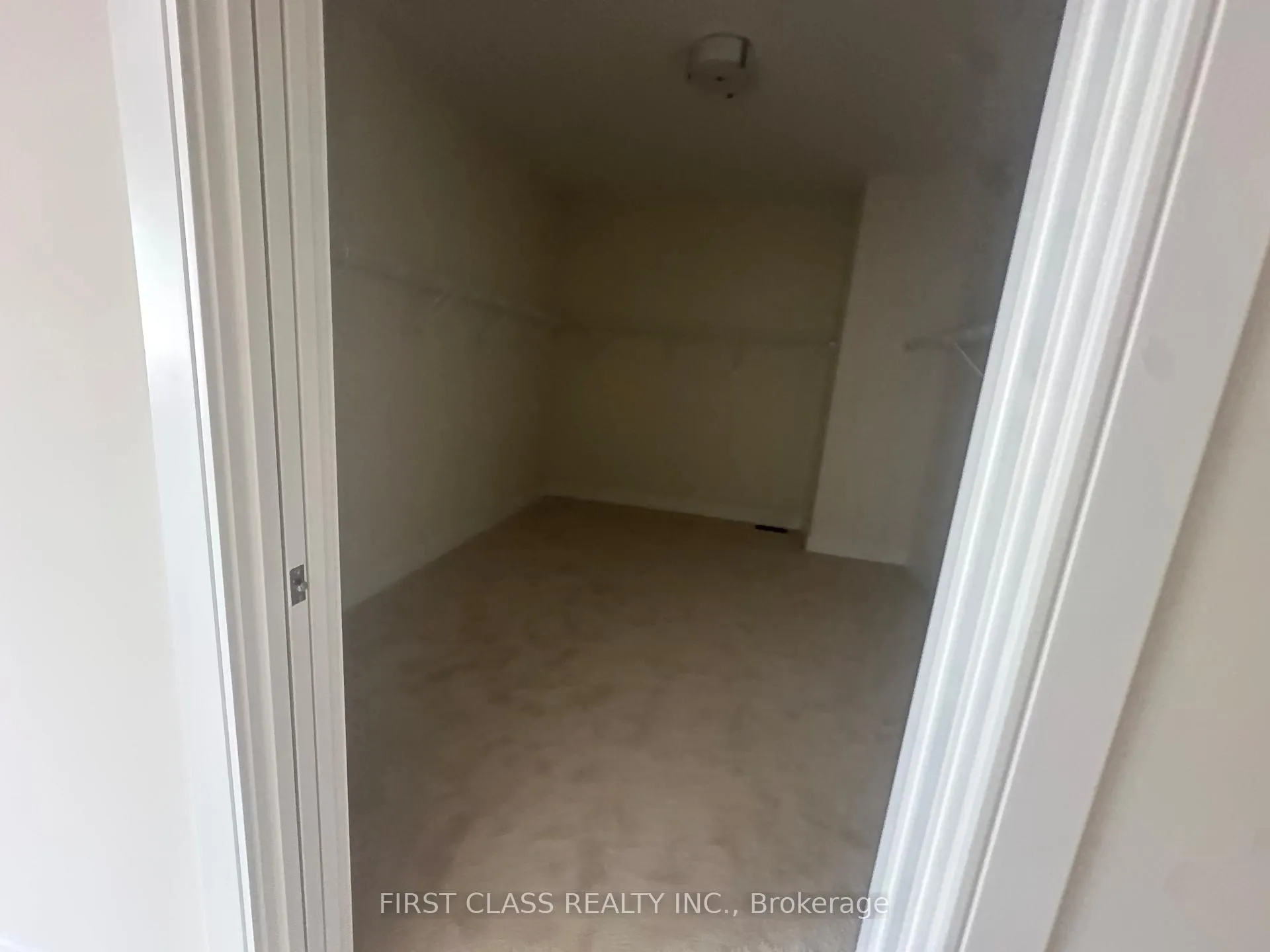 Photo 18 of 8 Balance Crescent, Markham, Cachet — HOMEH