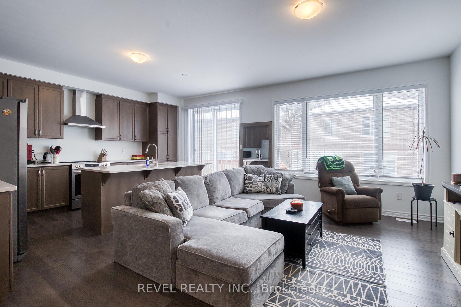 Photo 10 of 46 Milt Schmidt Street, Kitchener — HOMEH