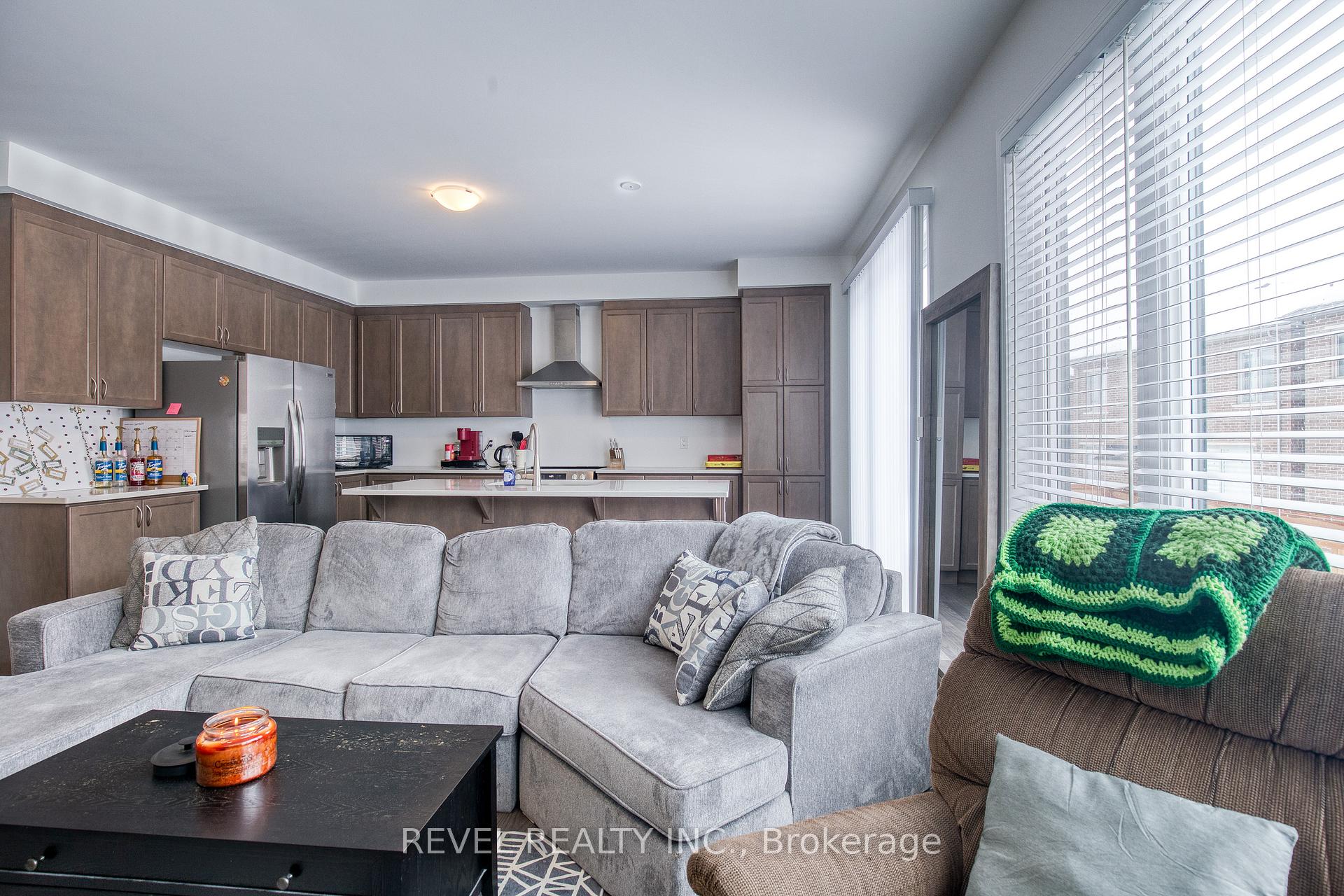 Photo 11 of 46 Milt Schmidt Street, Kitchener — HOMEH
