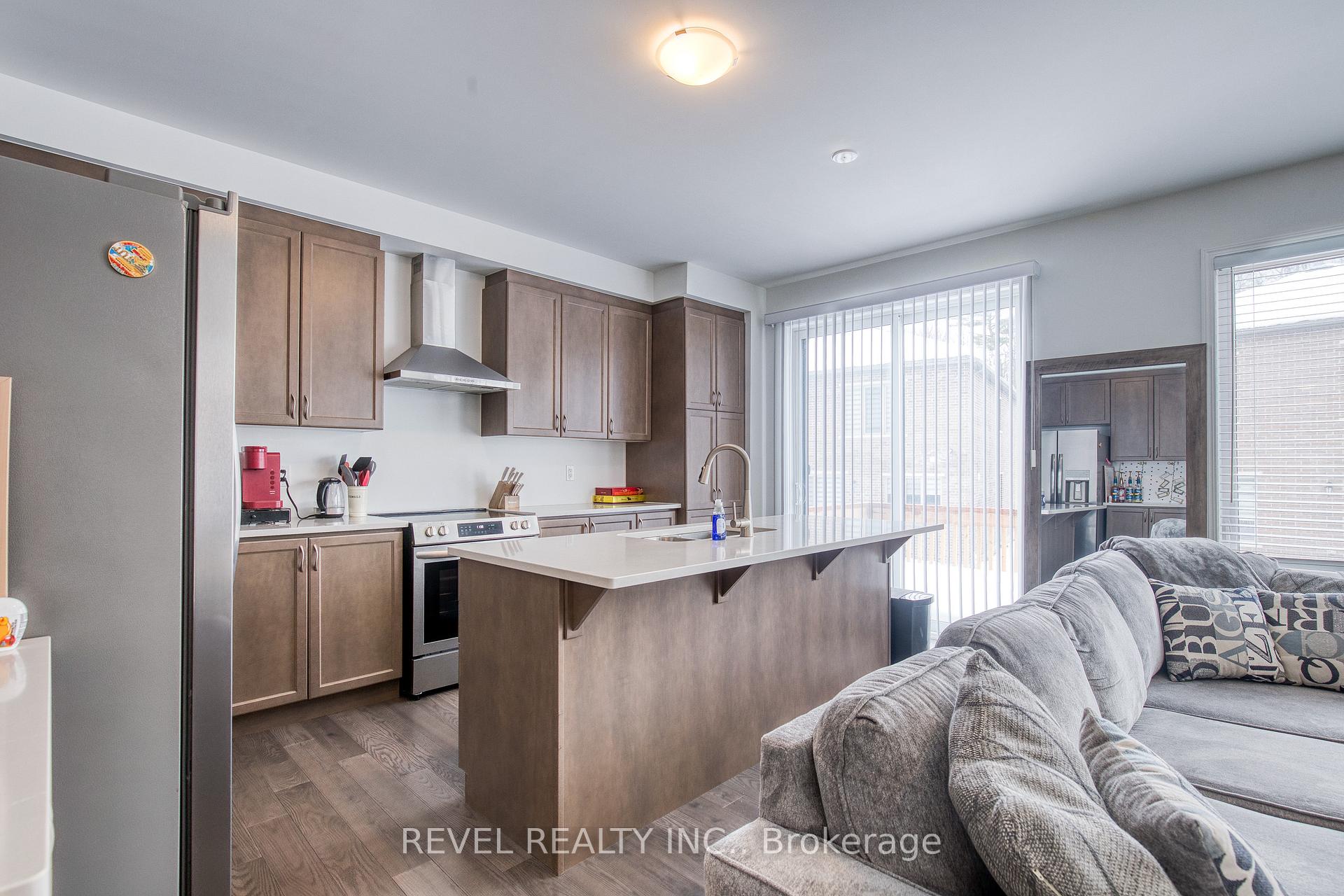 Photo 13 of 46 Milt Schmidt Street, Kitchener — HOMEH
