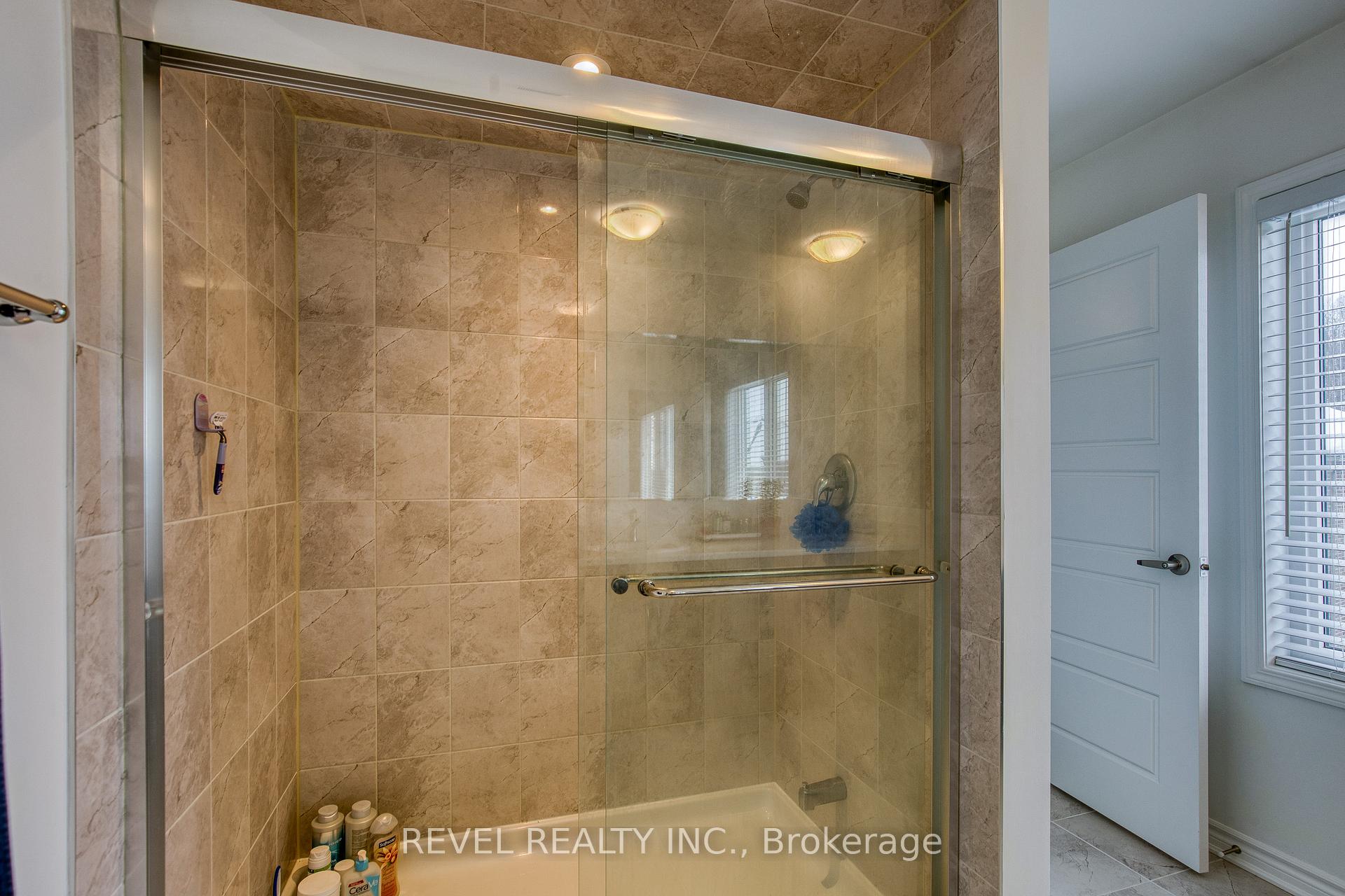 Photo 29 of 46 Milt Schmidt Street, Kitchener — HOMEH