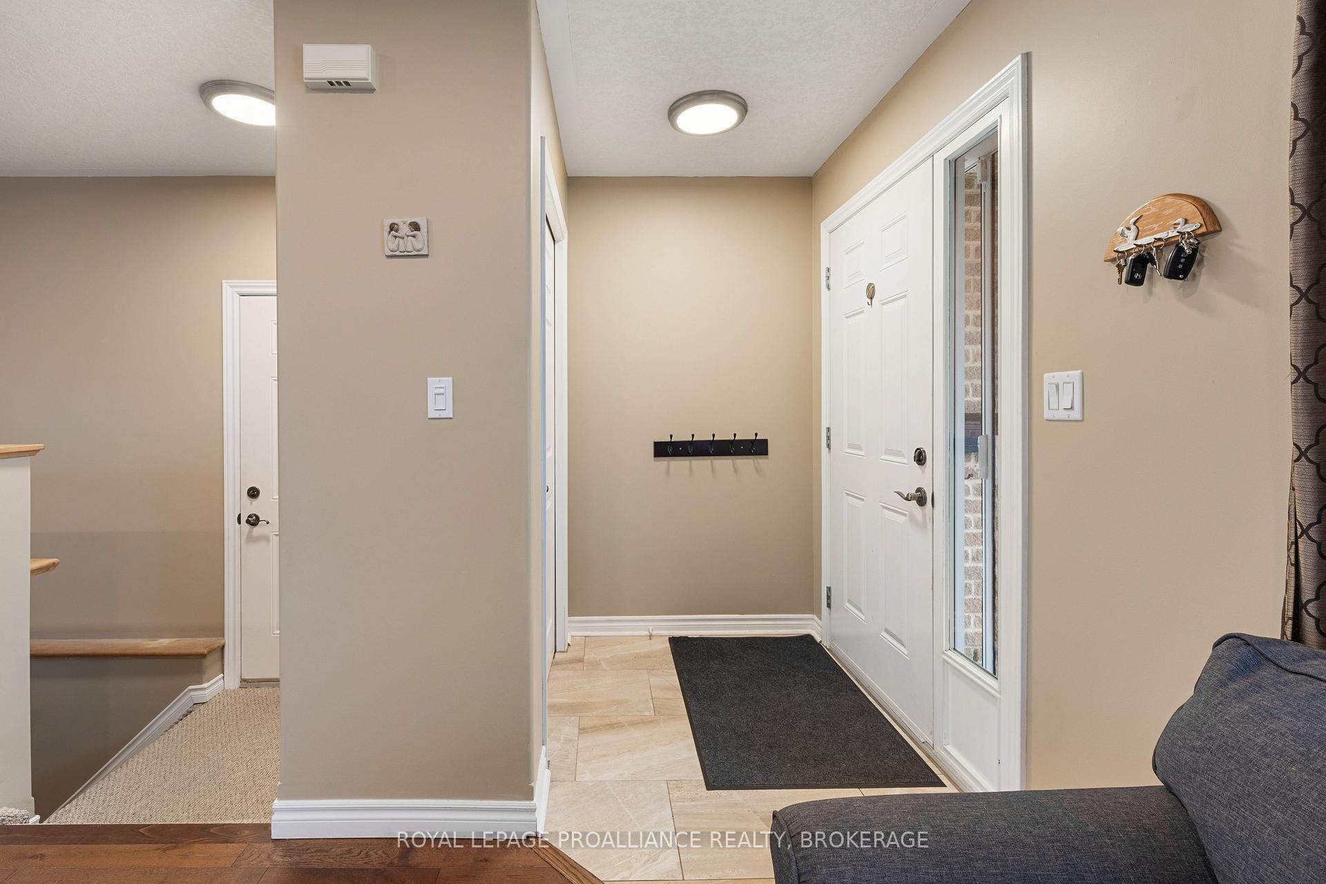 Photo 4 of 166 Macdougall Drive, Loyalist, Amherstview — HOMEH