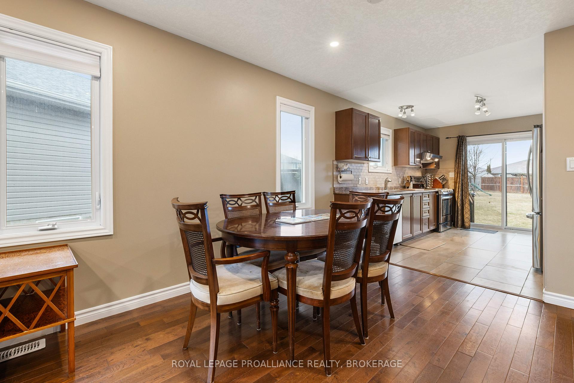 Photo 8 of 166 Macdougall Drive, Loyalist, Amherstview — HOMEH