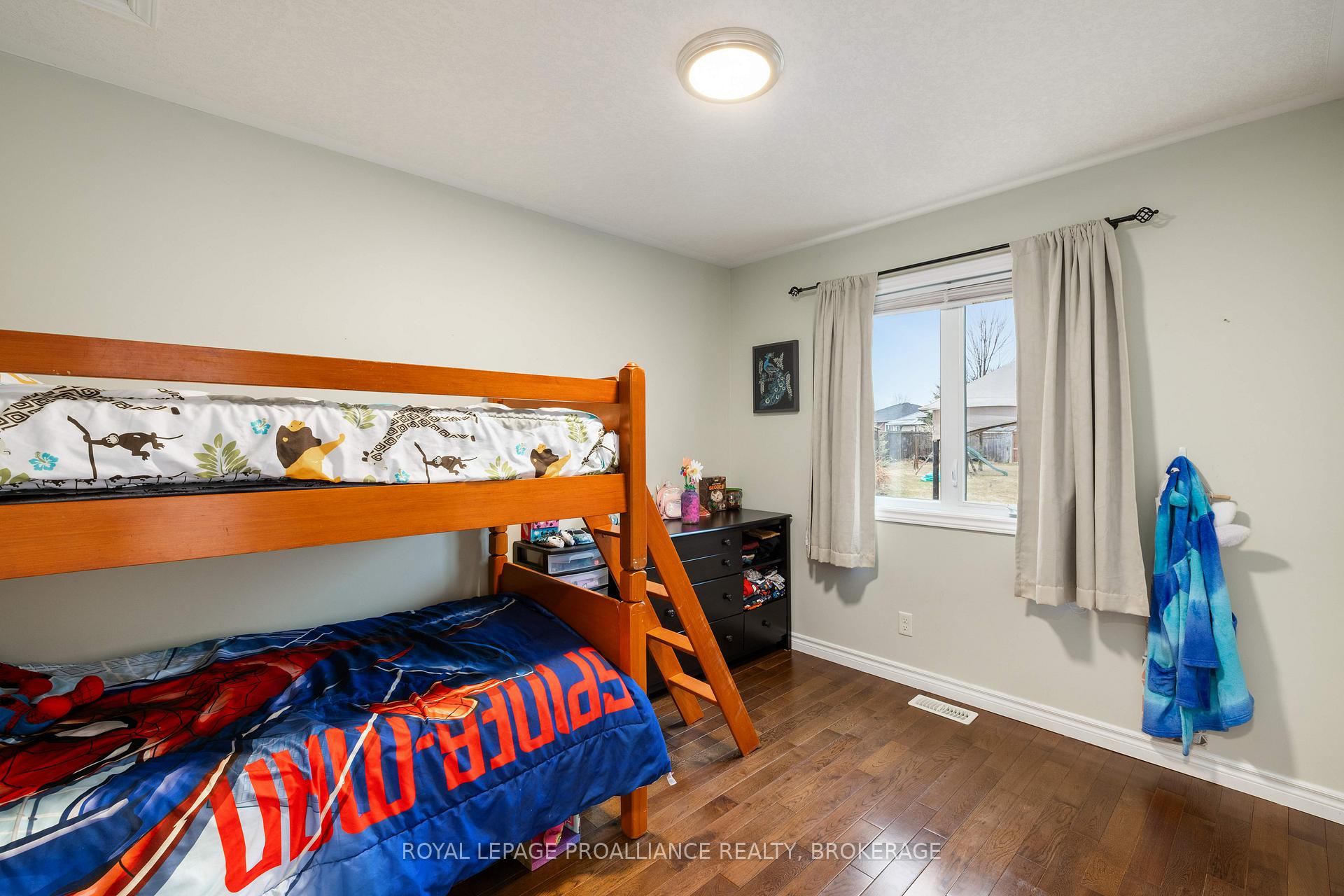 Photo 19 of 166 Macdougall Drive, Loyalist, Amherstview — HOMEH