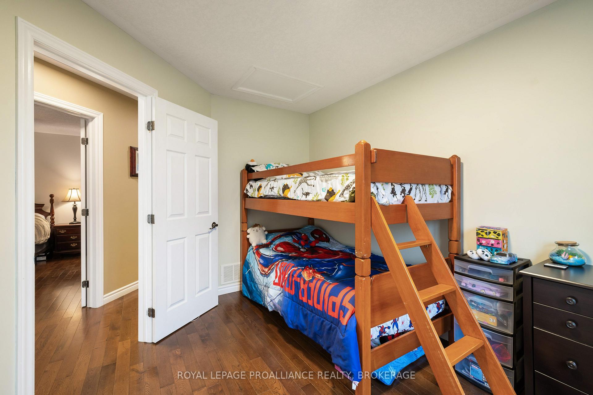 Photo 20 of 166 Macdougall Drive, Loyalist, Amherstview — HOMEH