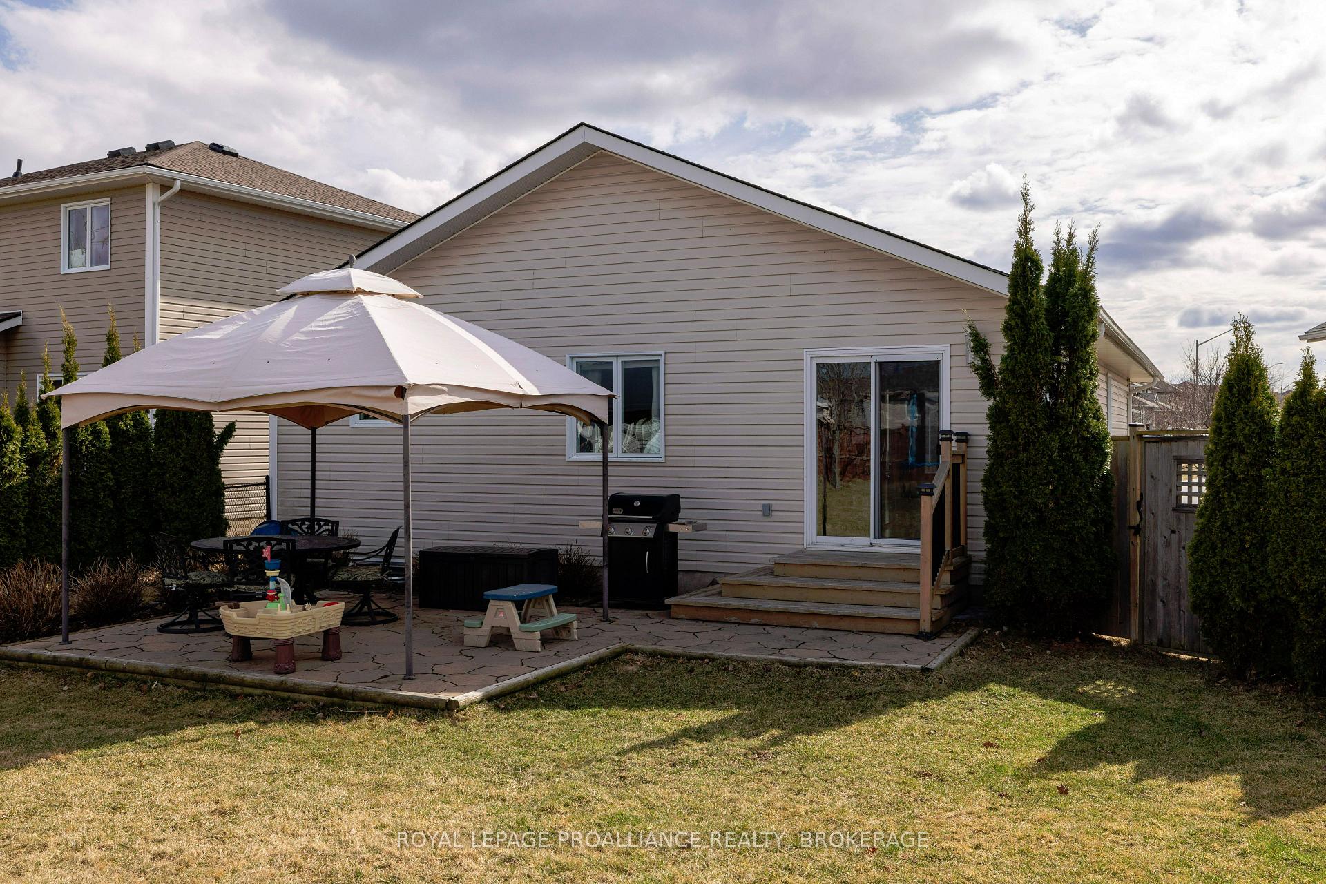 Photo 30 of 166 Macdougall Drive, Loyalist, Amherstview — HOMEH
