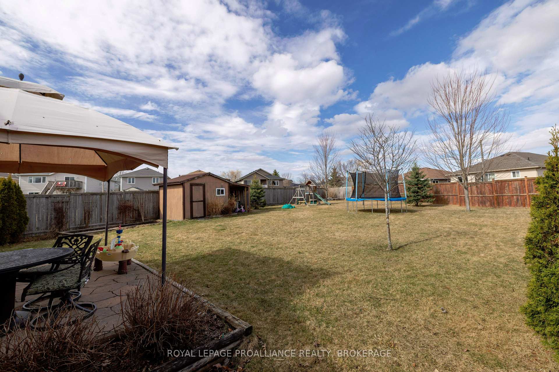 Photo 32 of 166 Macdougall Drive, Loyalist, Amherstview — HOMEH