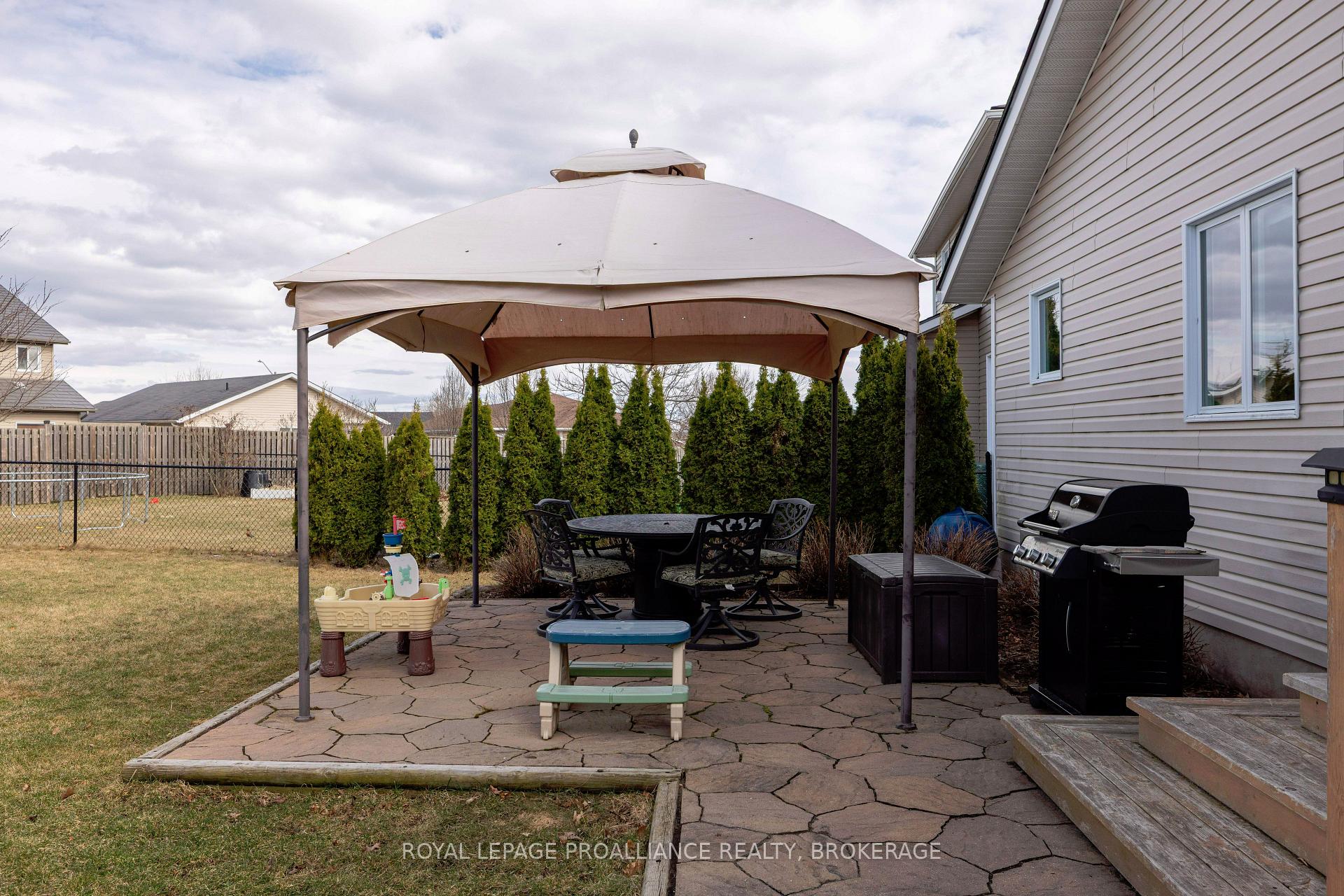 Photo 34 of 166 Macdougall Drive, Loyalist, Amherstview — HOMEH