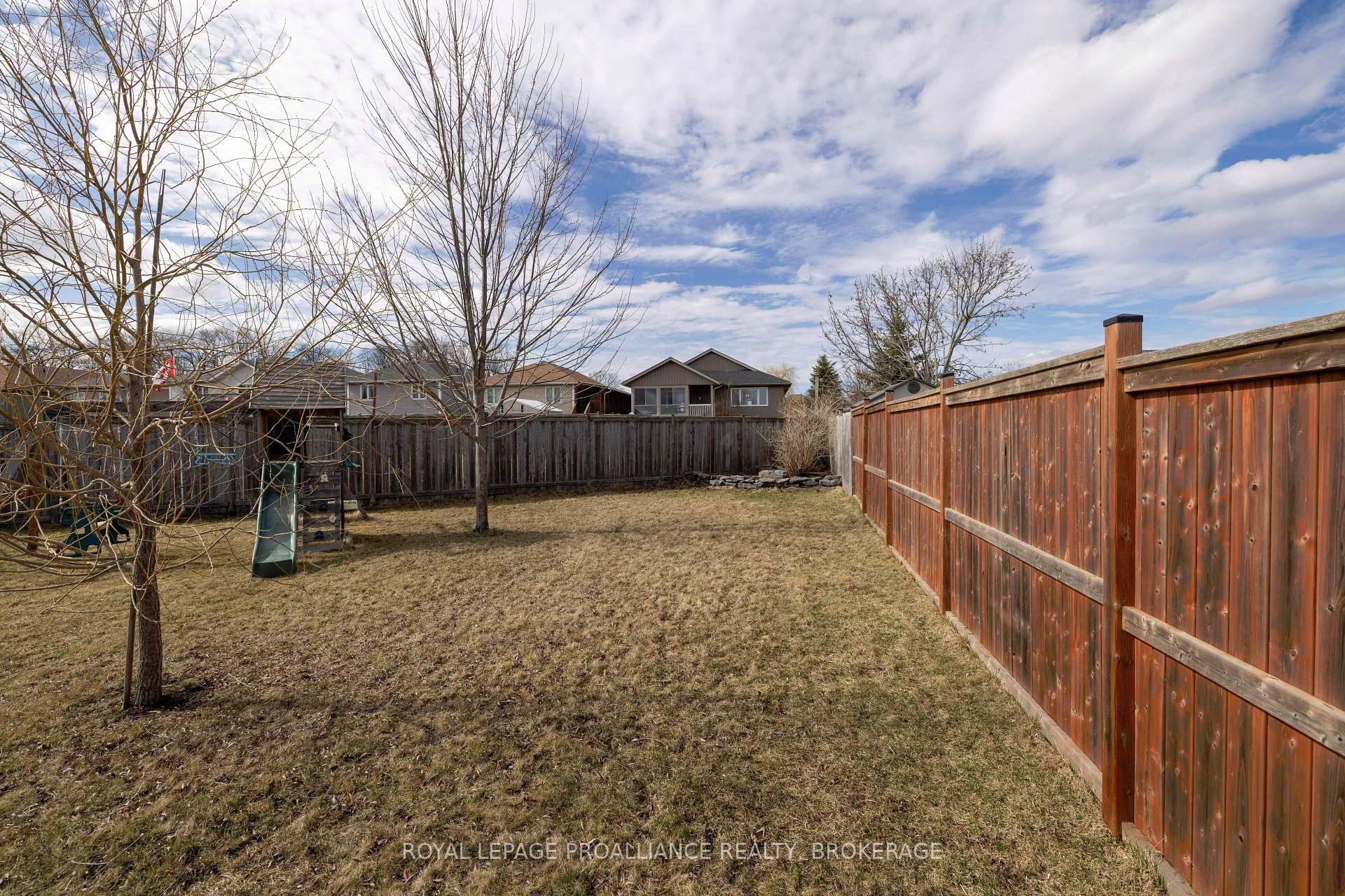 Photo 39 of 166 Macdougall Drive, Loyalist, Amherstview — HOMEH